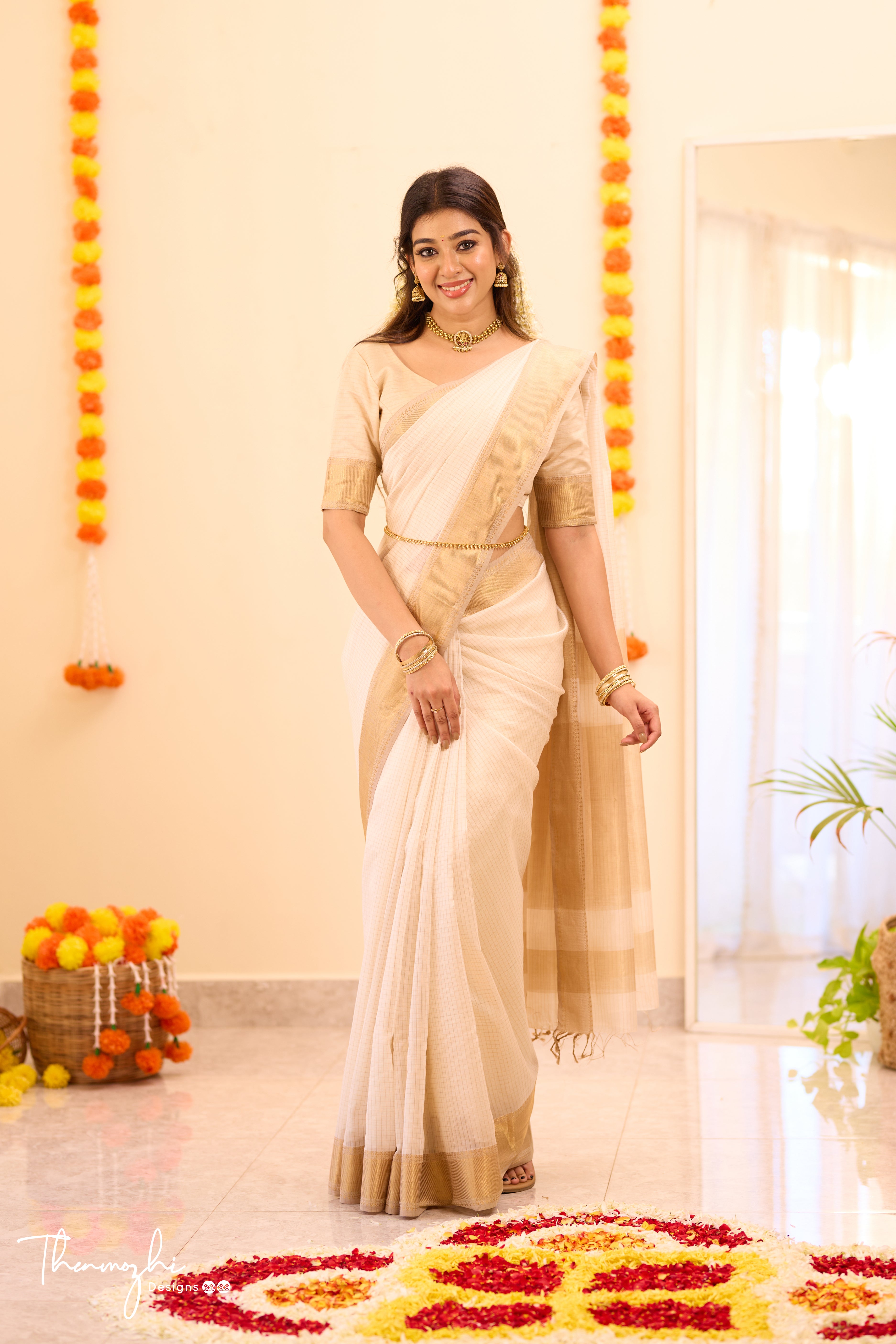 White Checked Maheshwari Silk Cotton Saree