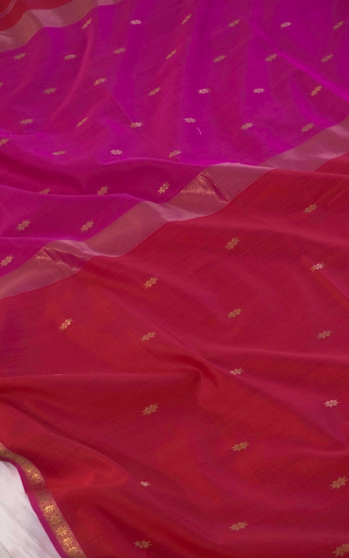 Ethnic Red and Pink Maheshwari Silk Cotton Saree