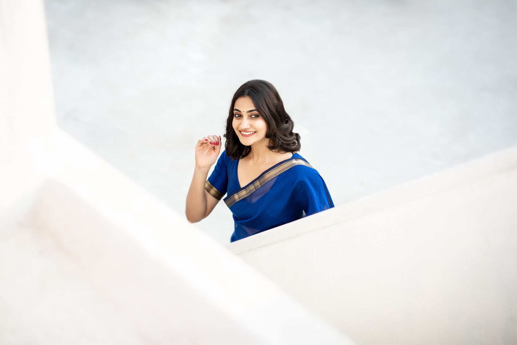 Blue Magic Maheshwari Silk Cotton Saree with Jute Pallu