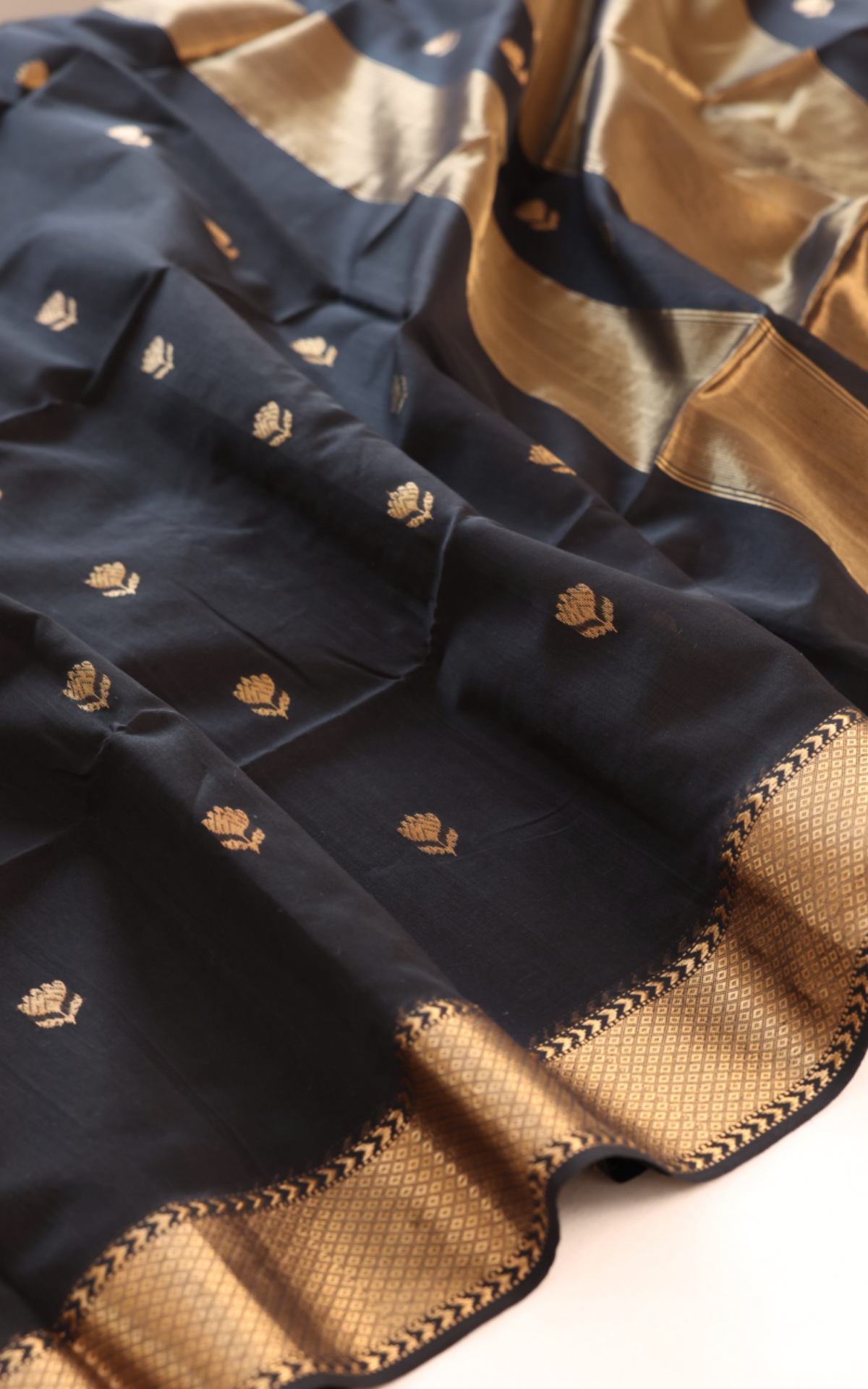 Maheshwari Silk Cotton Saree M02