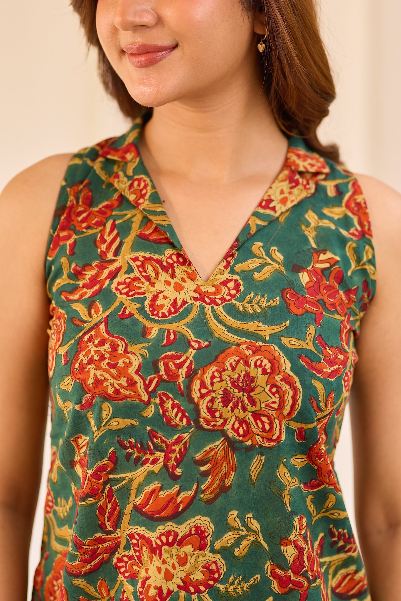 Floral Dark Green printed Sleeveless Short Kurti