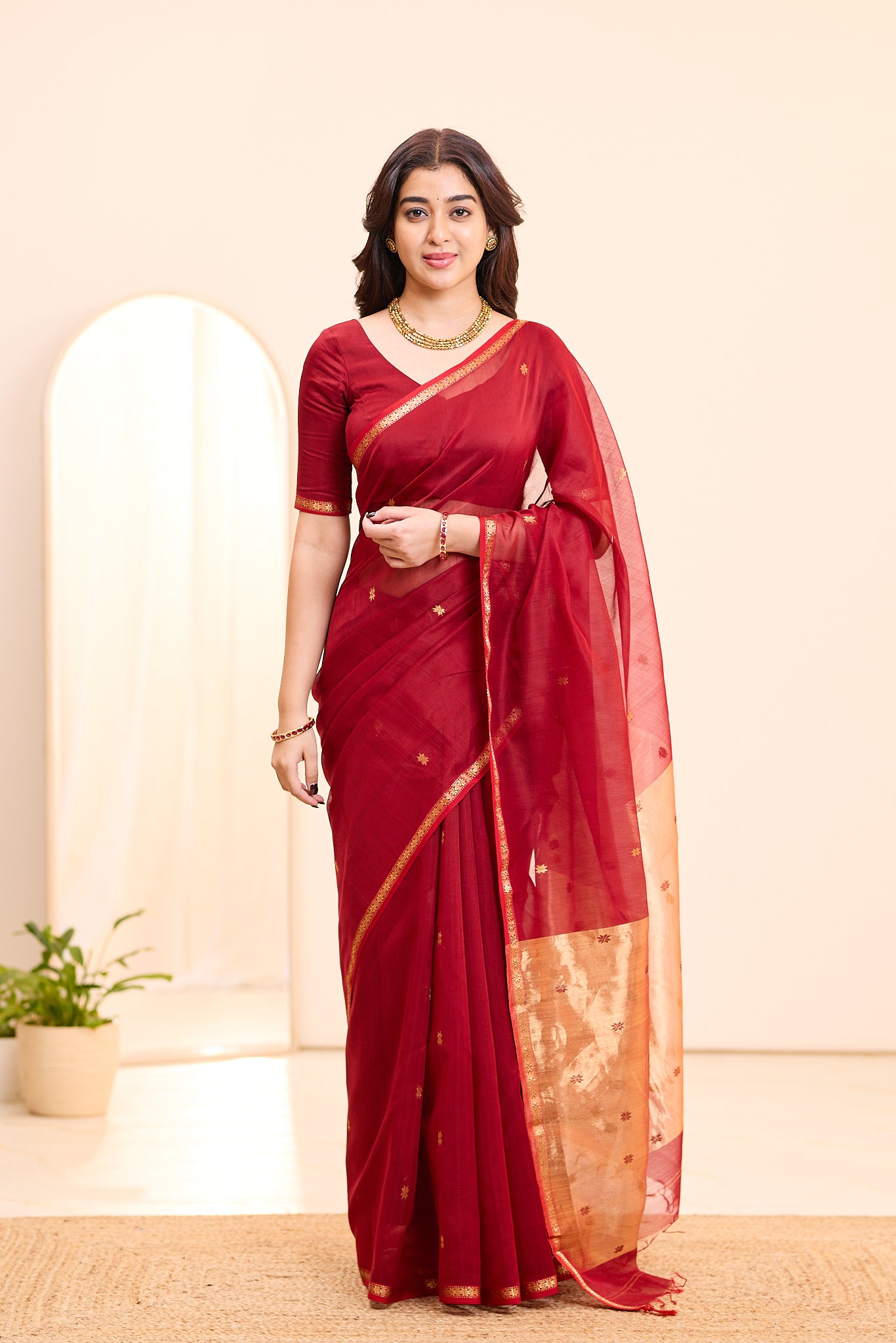 Burgundy Red with Antique Gold Maheshwari Silk Cotton Saree