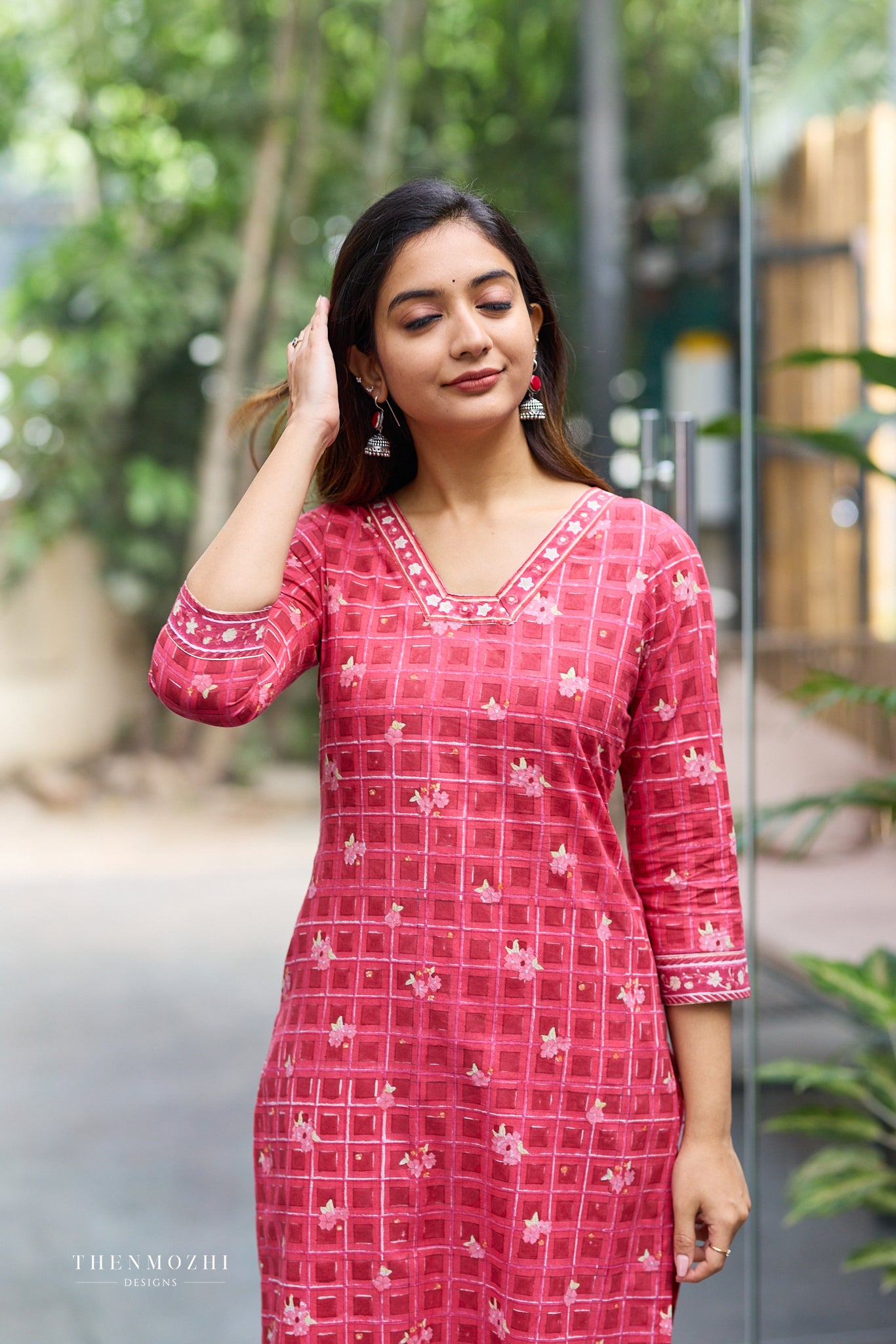 Deep Rose Red Pink Kurta with White Grid Checks and Floral Motifs