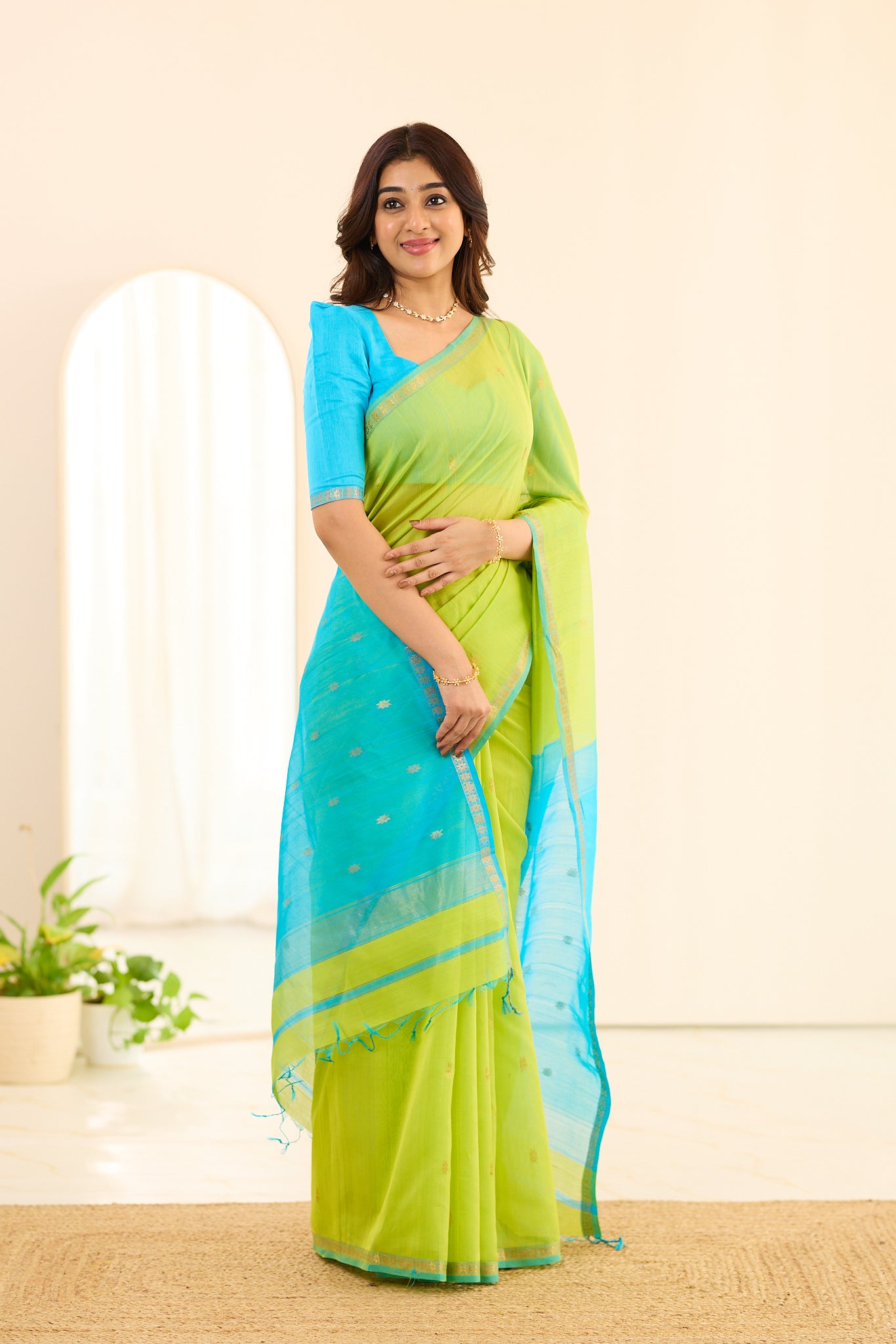 Ethnic Neon Green Maheshwari Silk Cotton Handloom Saree