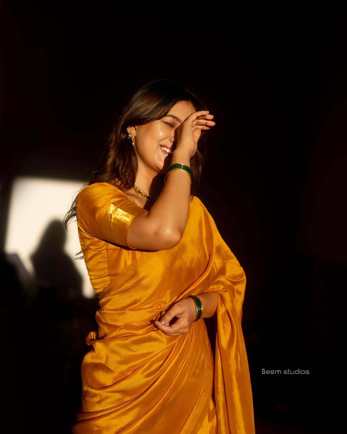 Vanibhojan Kanchi Silk Cotton Mustard Yellow Saree