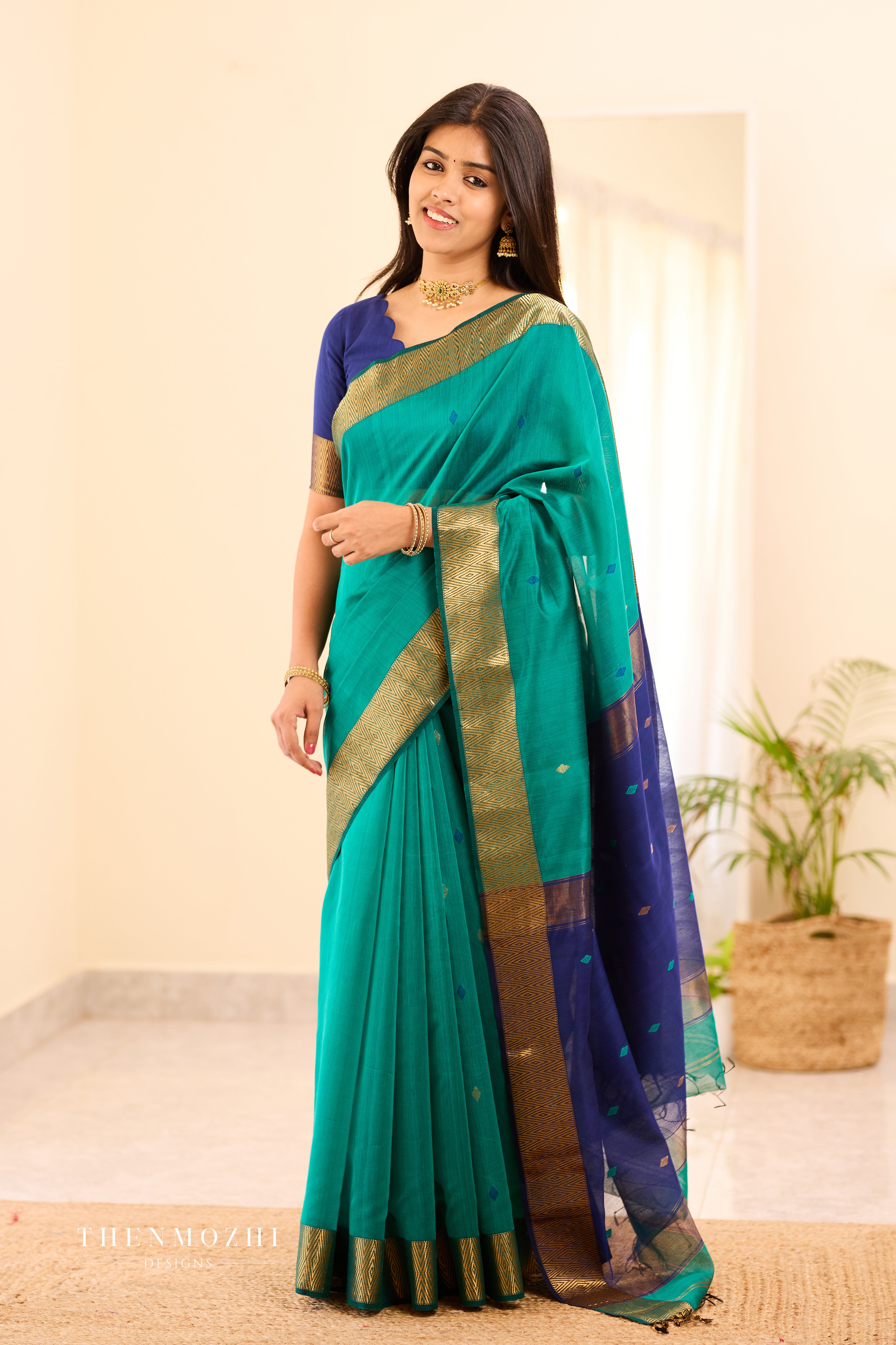 Green and Blue Maheshwari Silk Cotton Handloom Saree