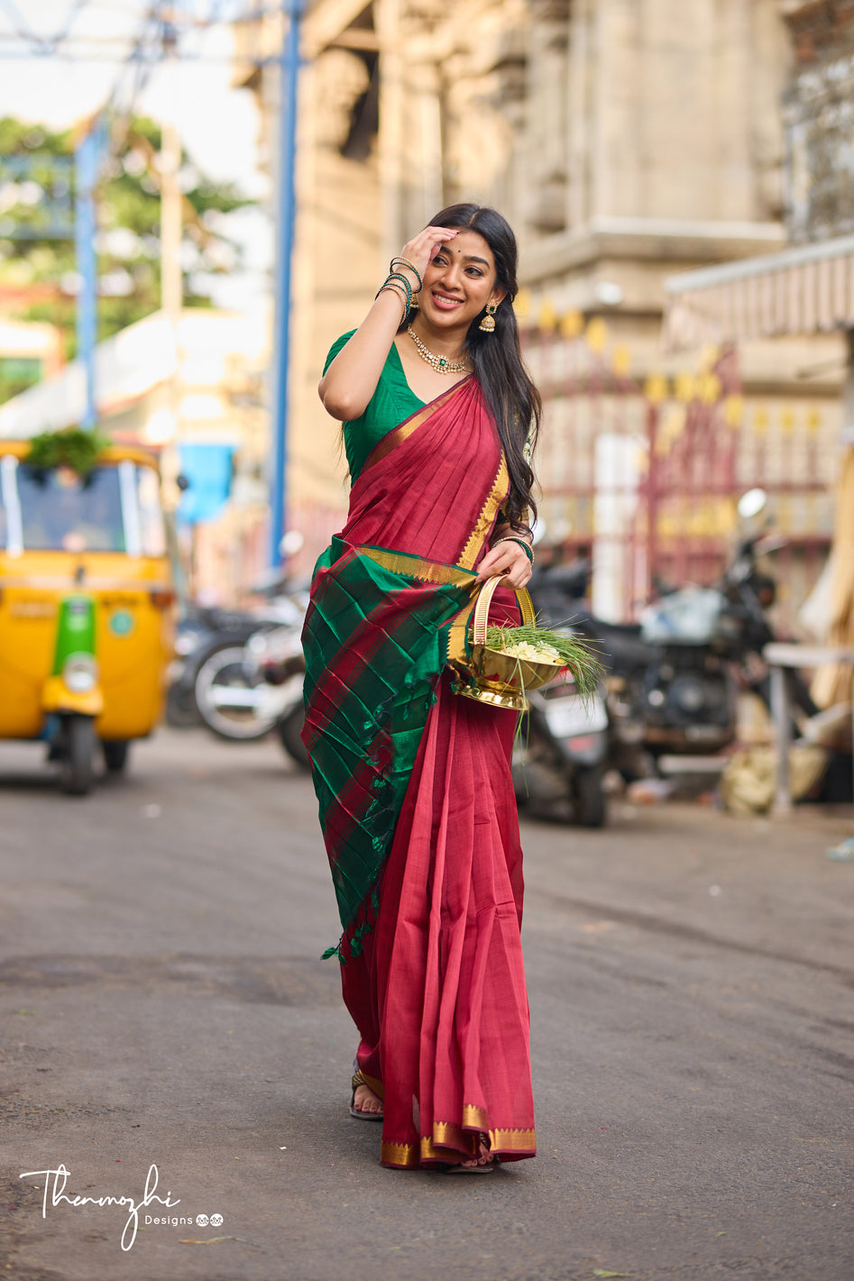 Maroon and Green Handwoven Mangalagiri Semi Silk Cotton Saree