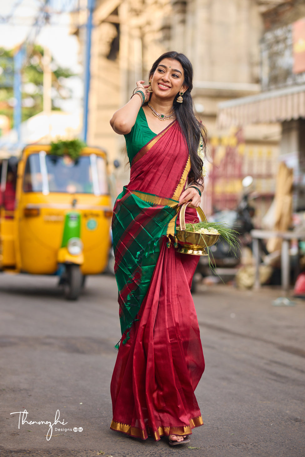 Maroon and Green Handwoven Mangalagiri Semi Silk Cotton Saree