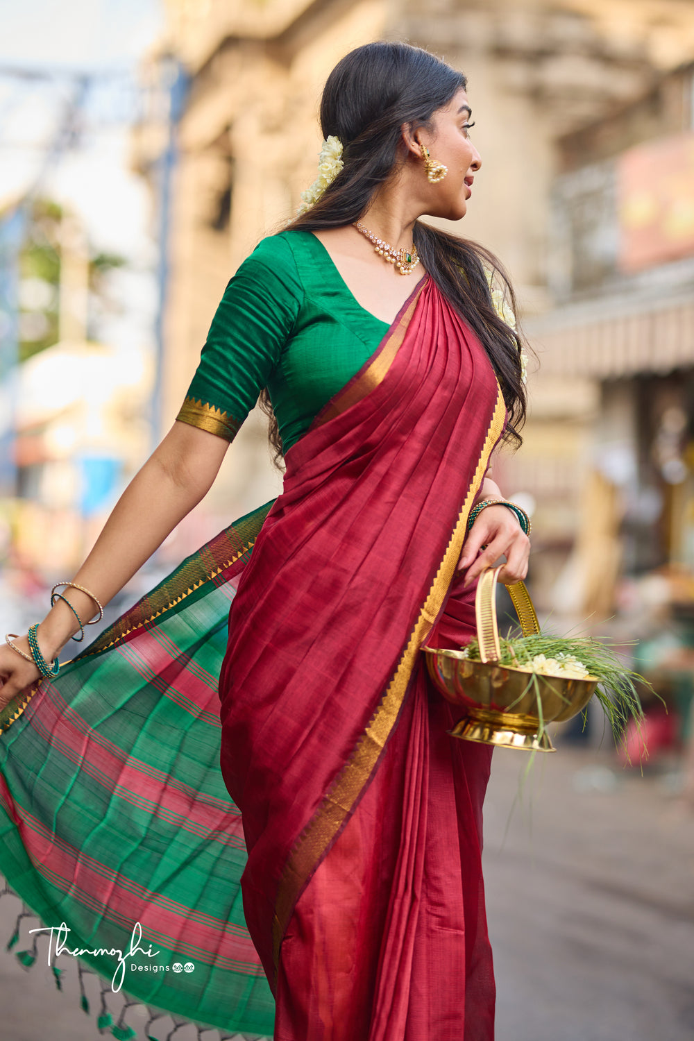Maroon and Green Handwoven Mangalagiri Semi Silk Cotton Saree