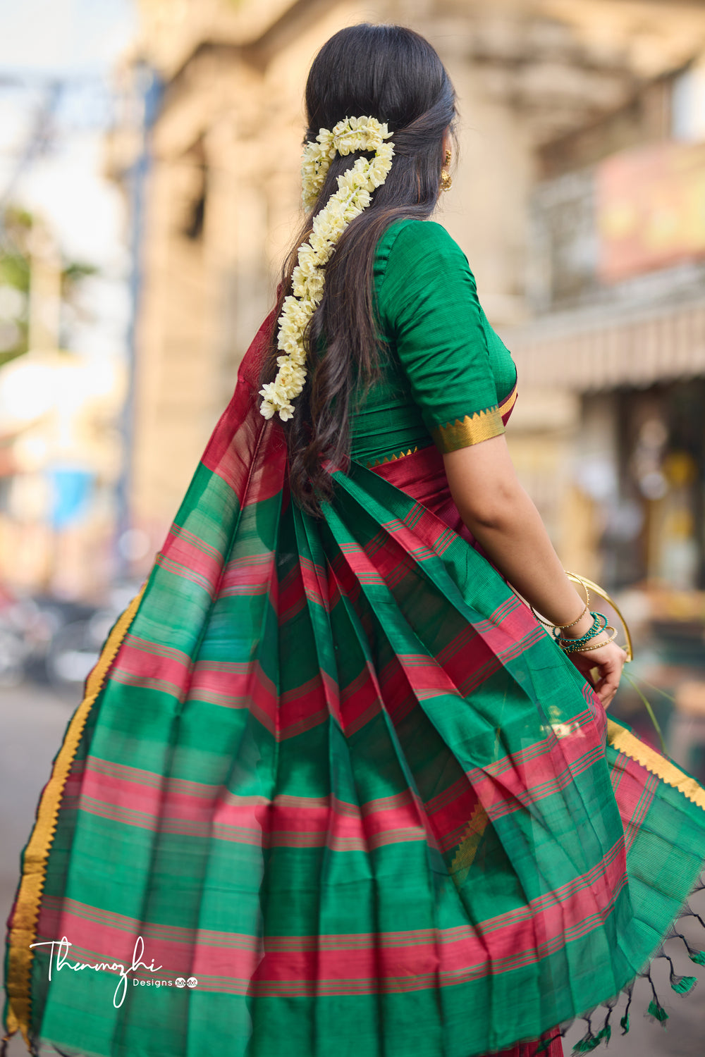 Maroon and Green Handwoven Mangalagiri Semi Silk Cotton Saree