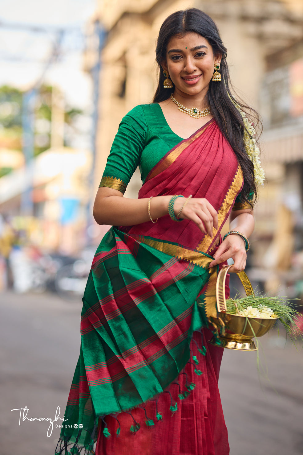 Maroon and Green Handwoven Mangalagiri Semi Silk Cotton Saree