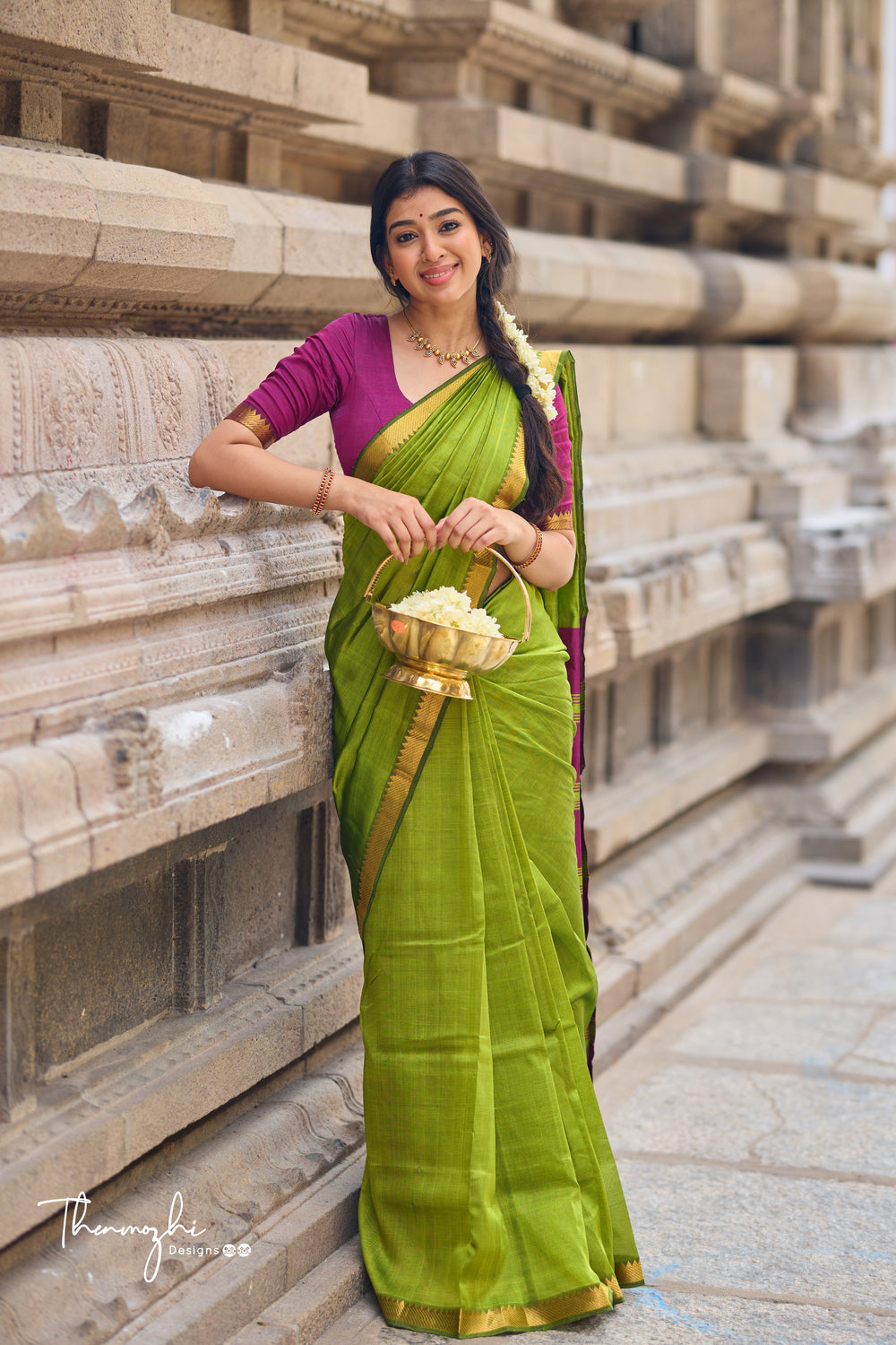 Green and Magenta Handwoven Mangalagiri Semi Silk Cotton Saree