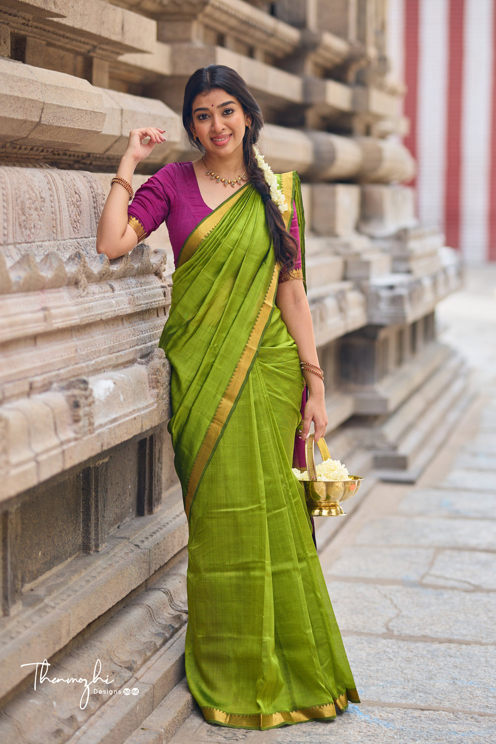 Green and Magenta Handwoven Mangalagiri Semi Silk Cotton Saree
