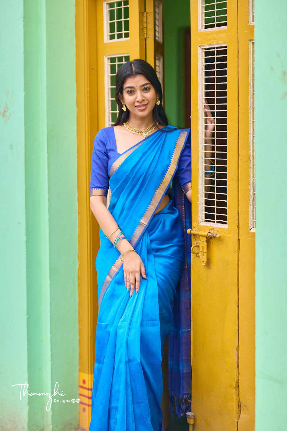 Light Blue and Dark Blue Handwoven Mangalagiri Semi Silk Cotton Saree