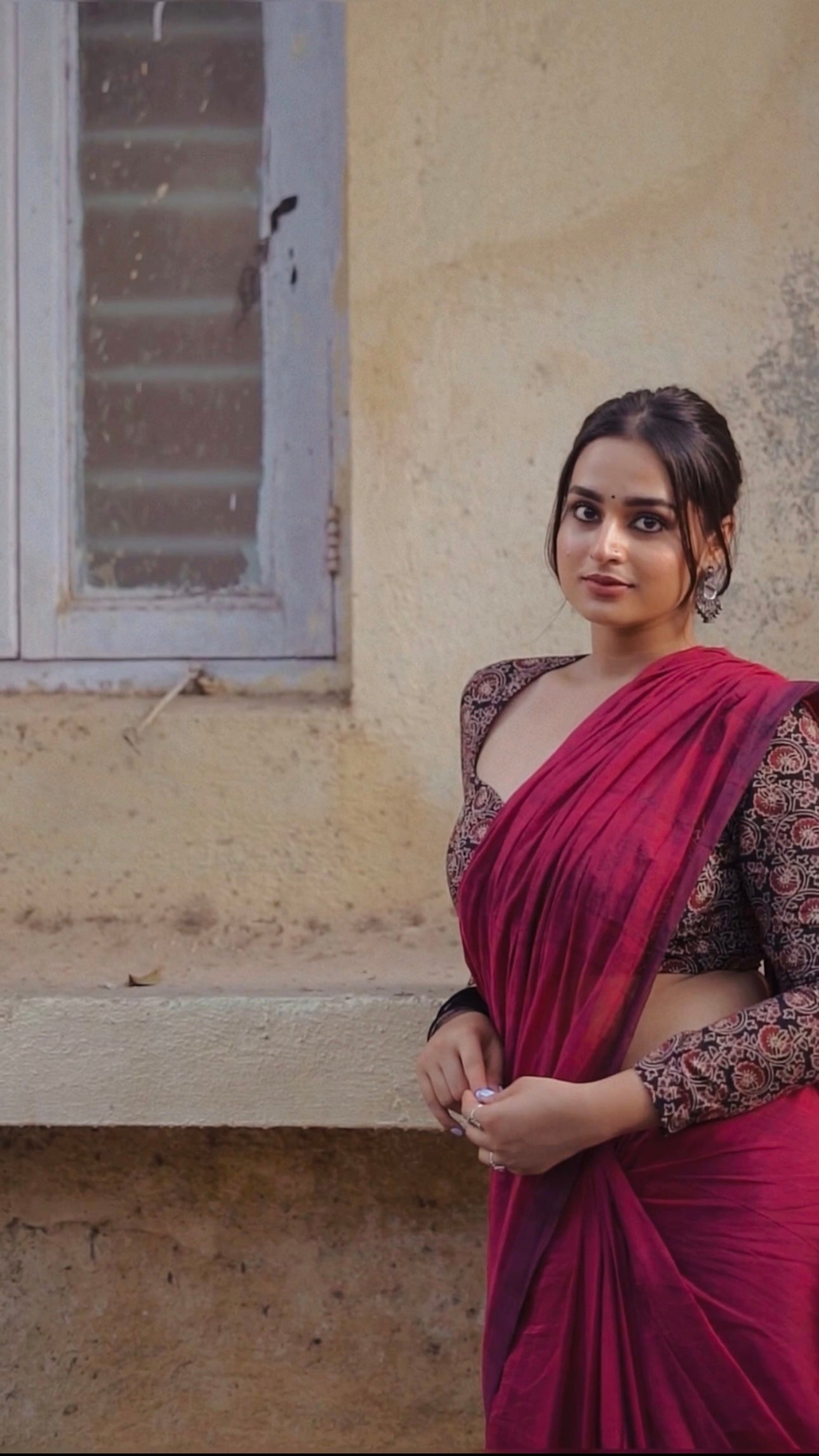 Ayeshaa khan (Fantasy) - Dark Pink Mangalagiri Plain Cotton Saree