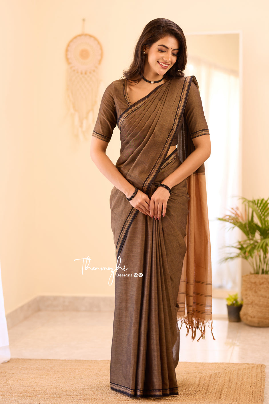 Brown Narayanpet Small Border Saree