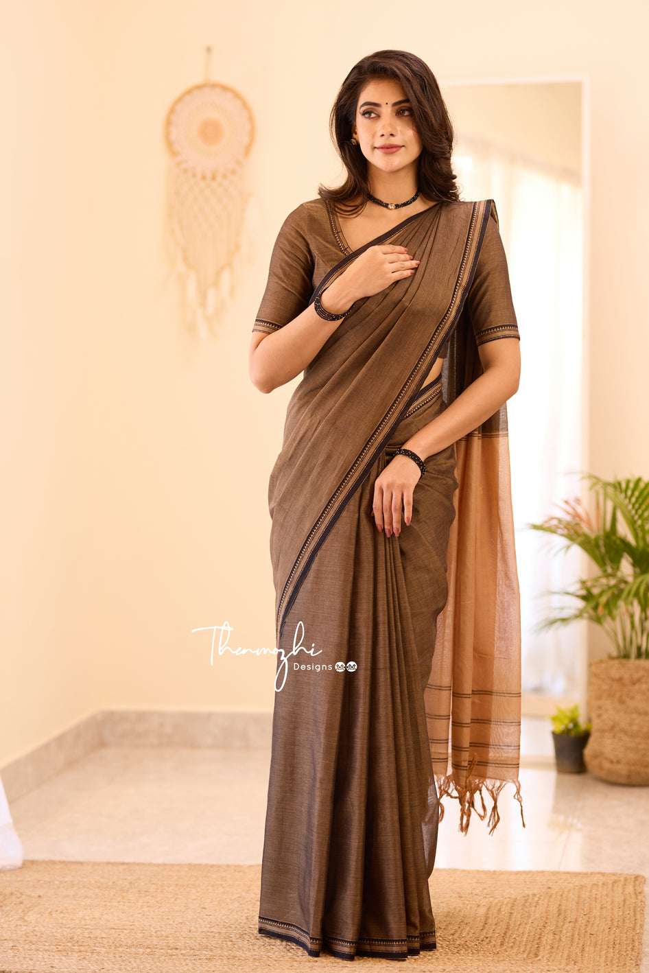 Brown Narayanpet Small Border Saree