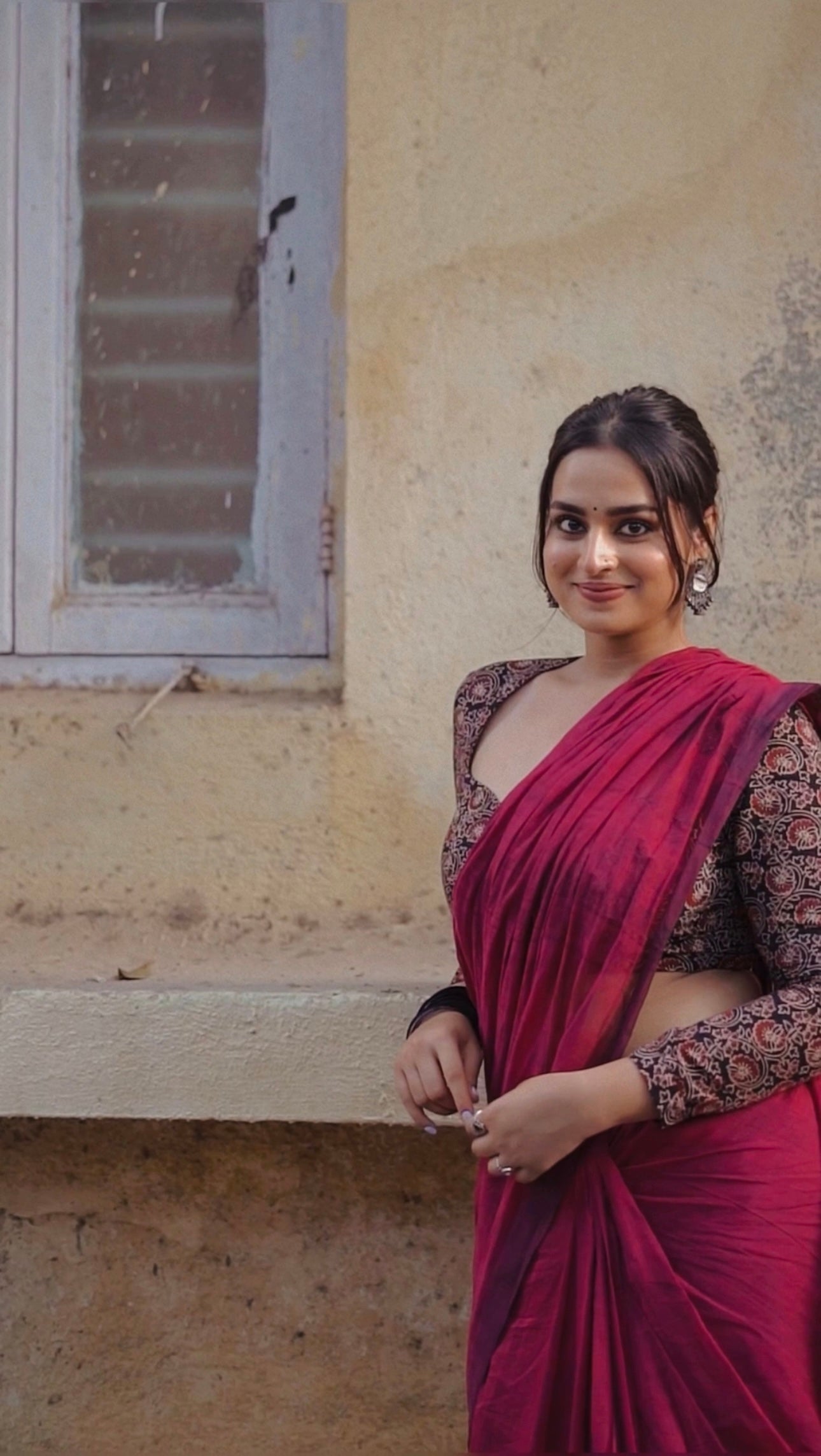 Ayeshaa khan (Fantasy) - Dark Pink Mangalagiri Plain Cotton Saree