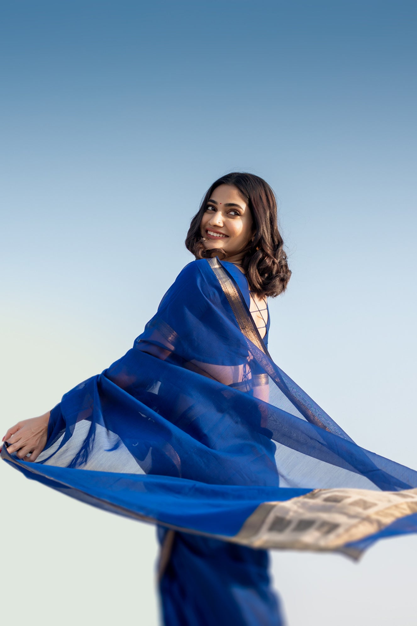 Blue Magic Maheshwari Silk Cotton Saree with Jute Pallu