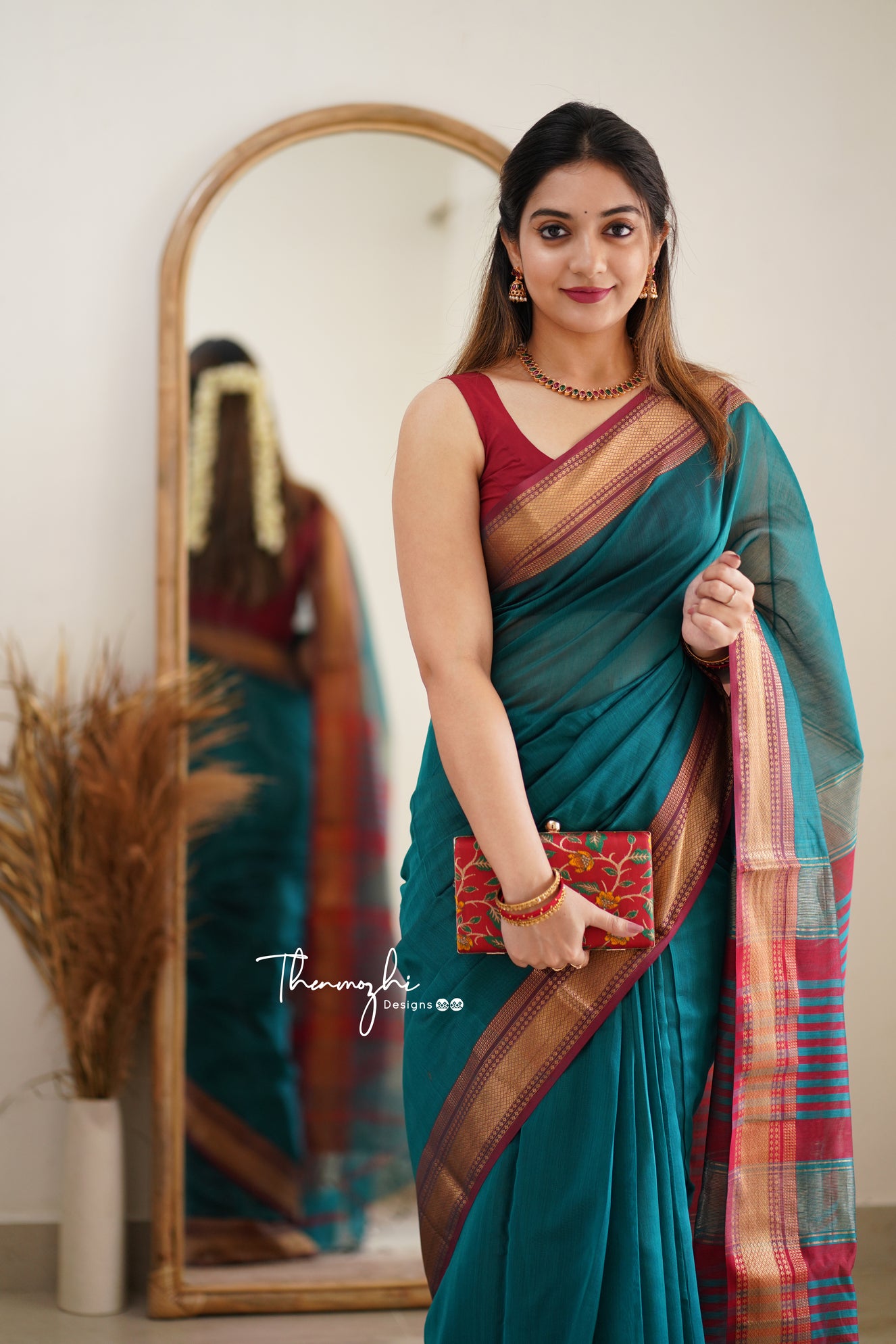 Diva (Peacock Green) - Maheshwari Silk Cotton Handloom Saree