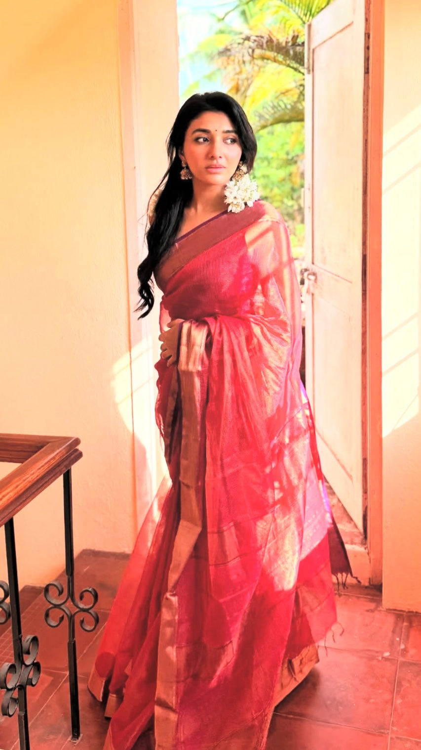 Mirna - Hridaya Red Maheshwari Tissue Silk Handloom Cotton Saree