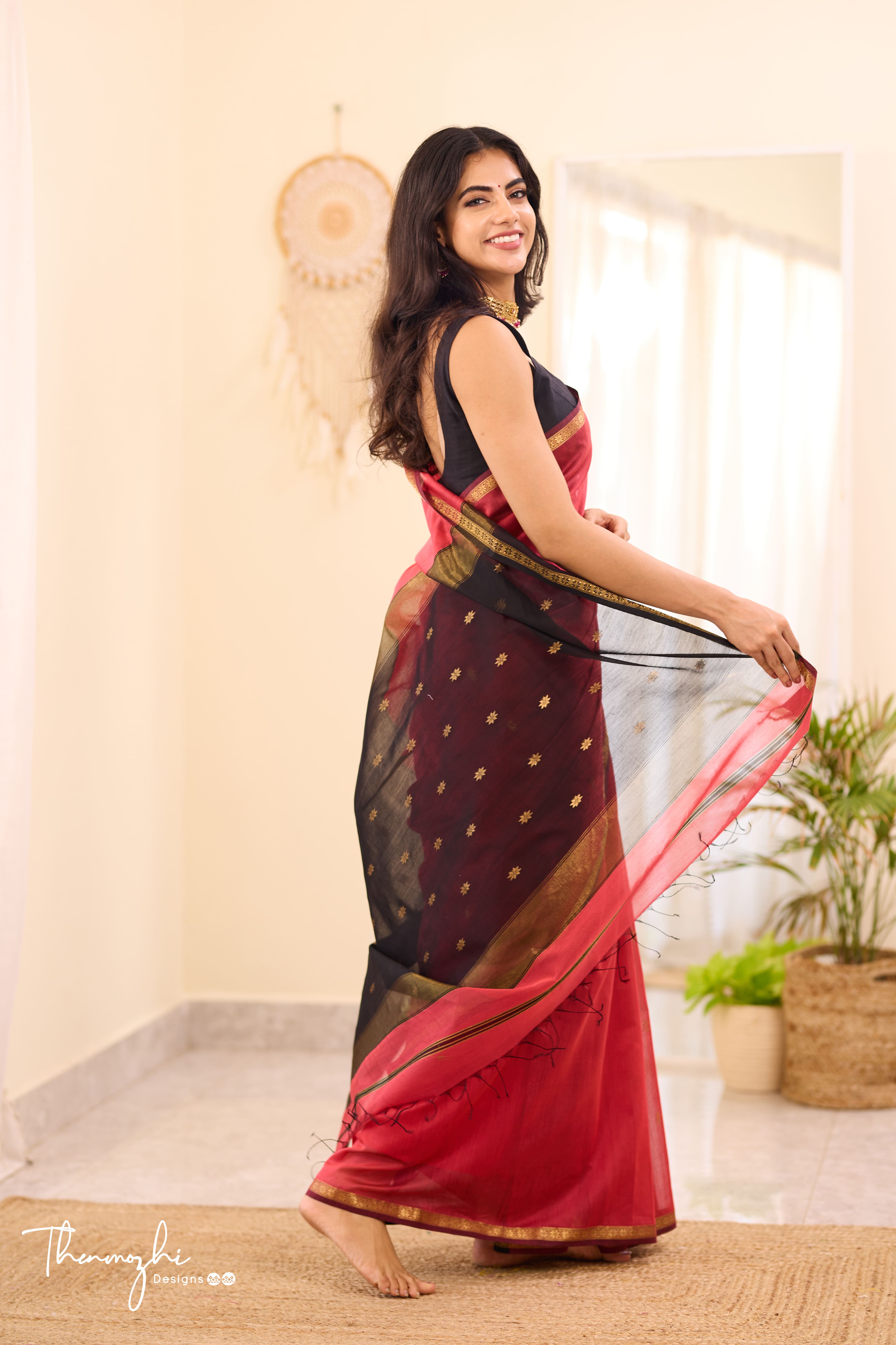 Ethnic Candy Red Maheshwari Silk Cotton Handloom Saree