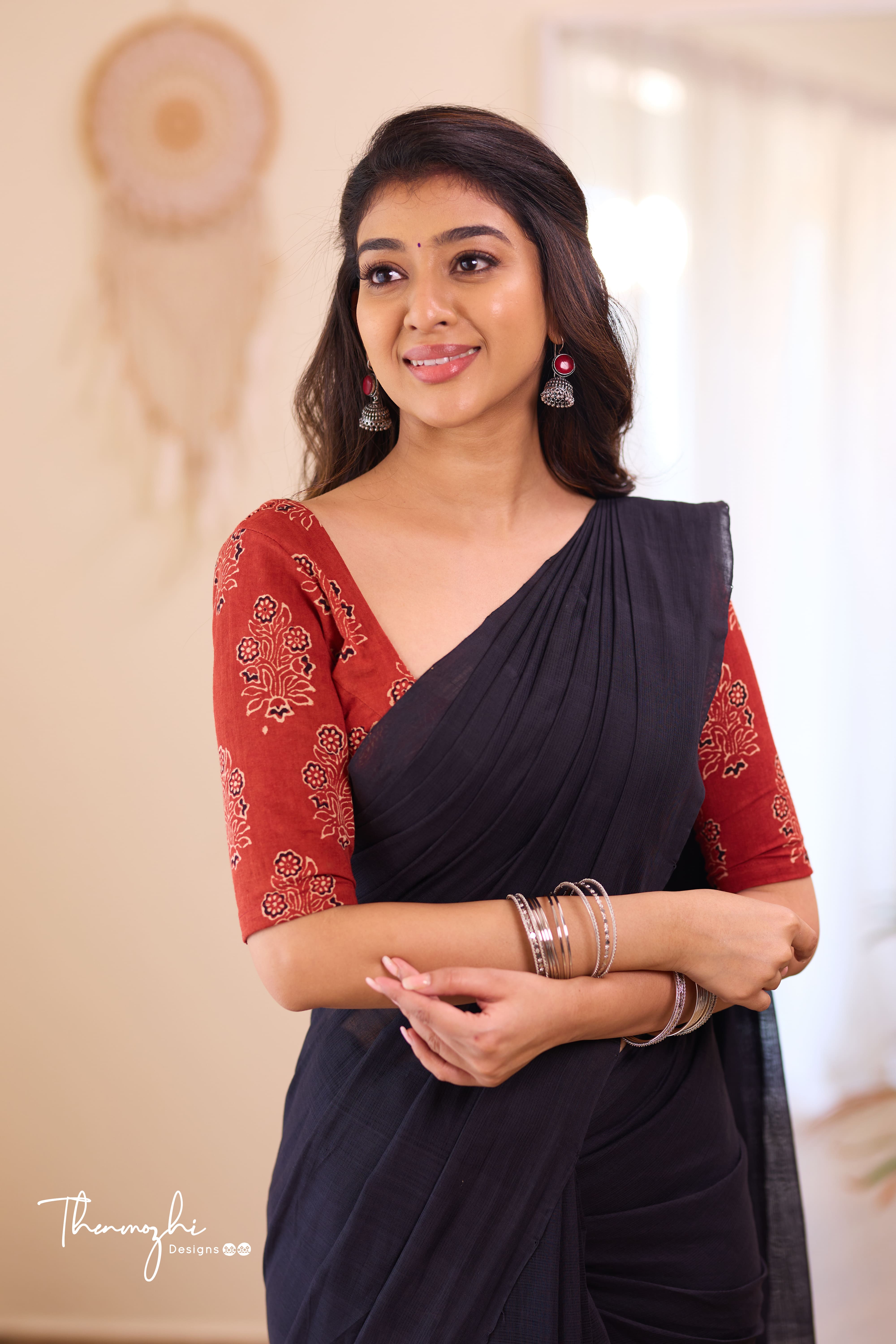 Dazzling Black - Black Mangalagiri Plain Cotton Saree