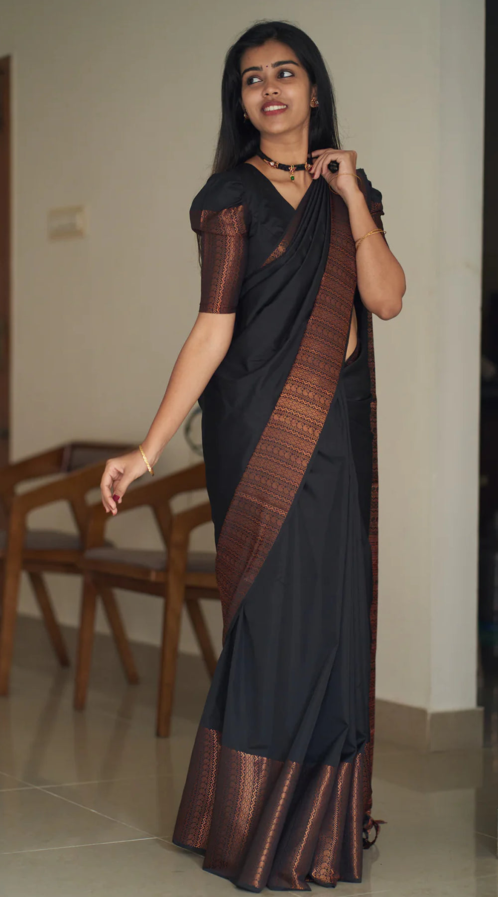 Nakshatra Black (Big Border)