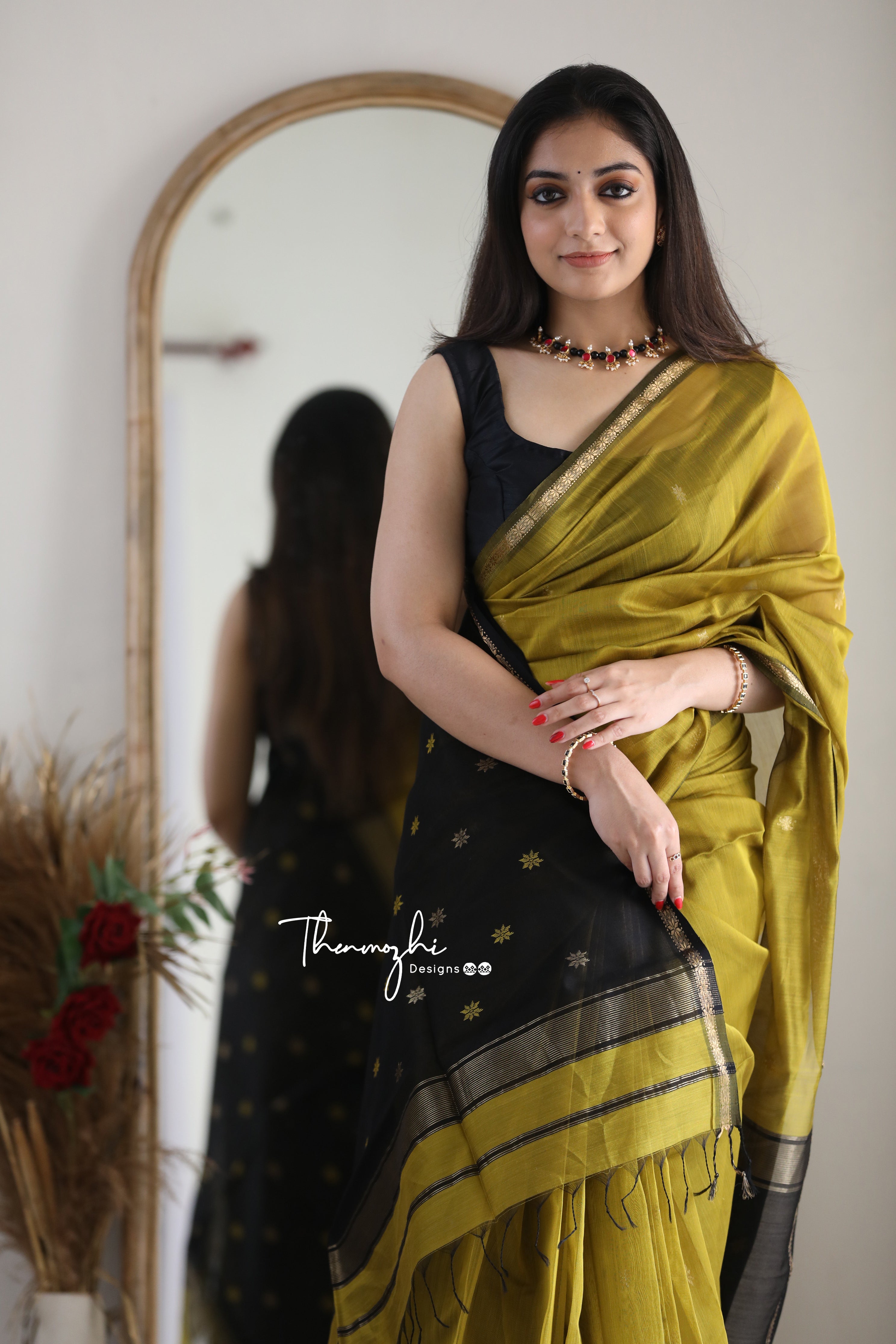 Olive Green Maheshwari Silk Handloom Cotton Saree