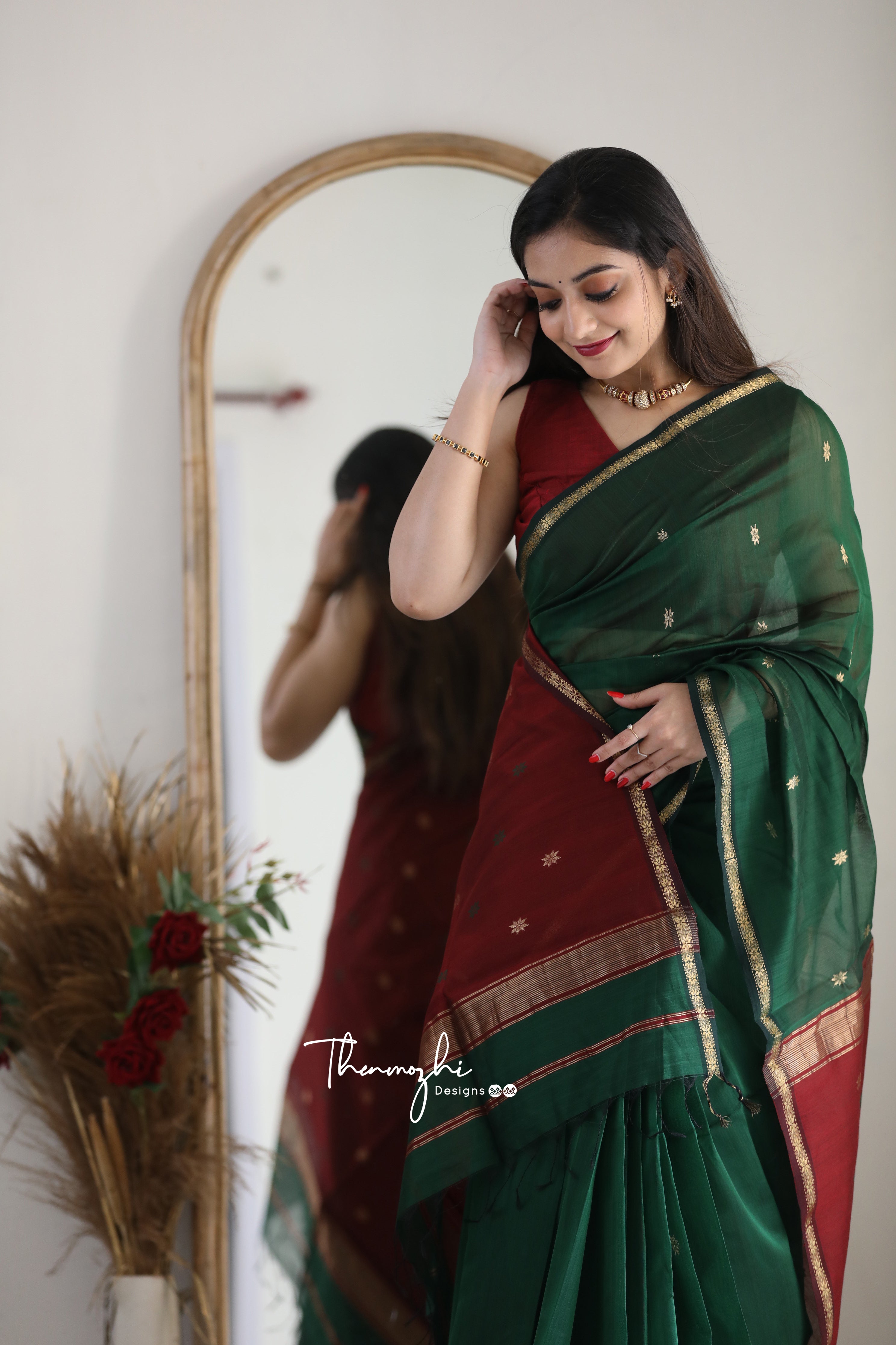 Ethnic Dark Green Maheshwari Silk Cotton Handloom Saree