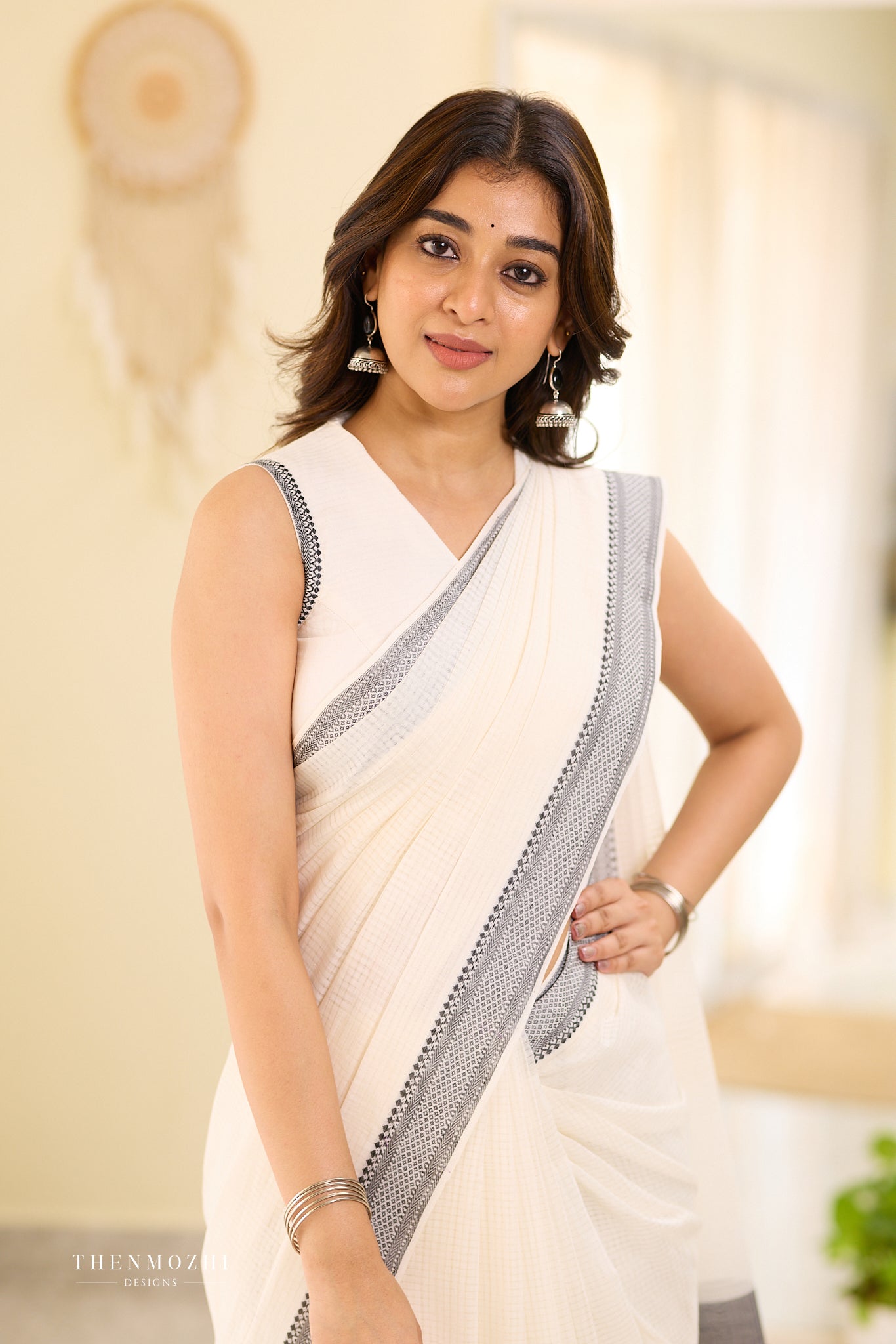 Snow White Mangalagiri Missing checks Cotton Saree