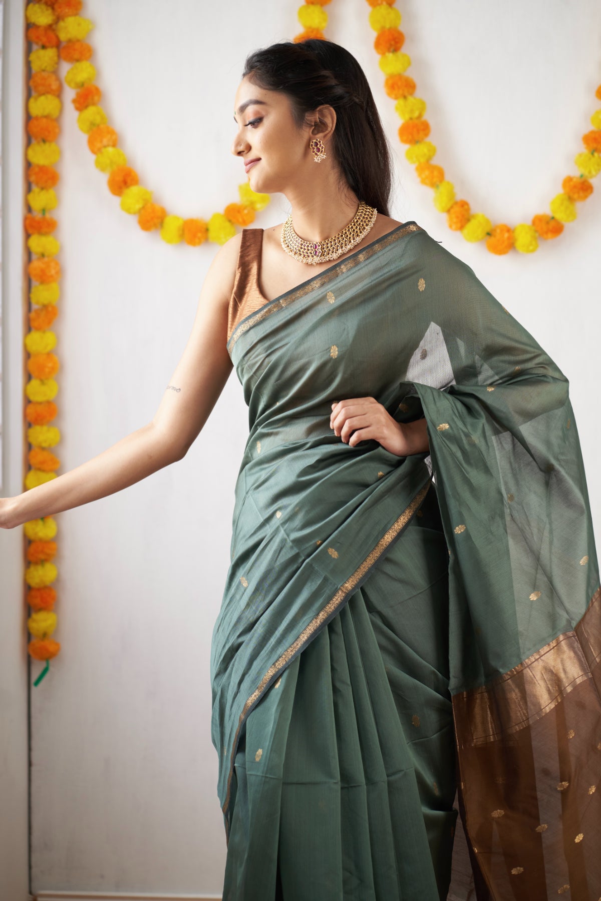 Ethnic Green Maheshwari Silk Handloom Cotton Saree