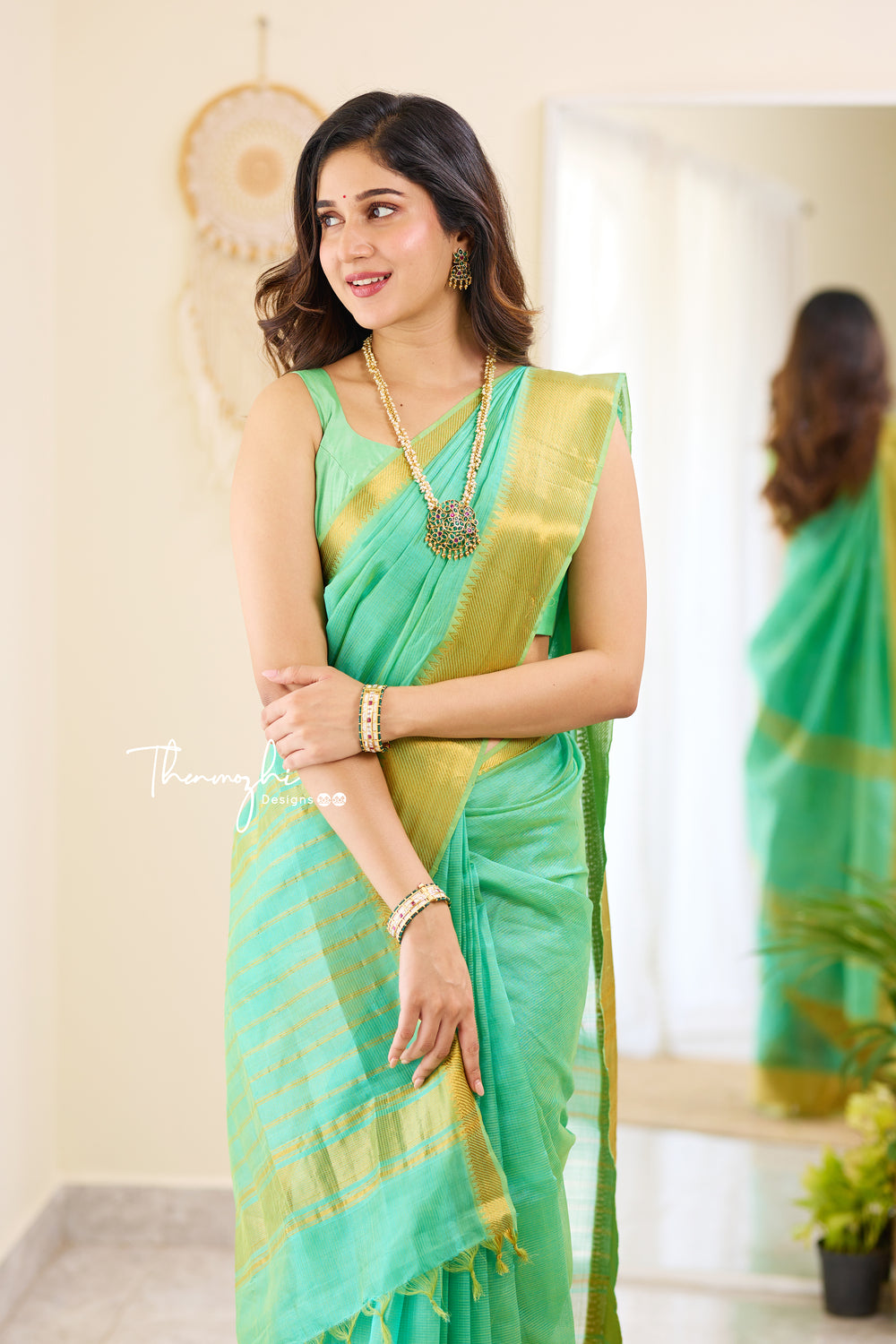 Glossy Seagreen
