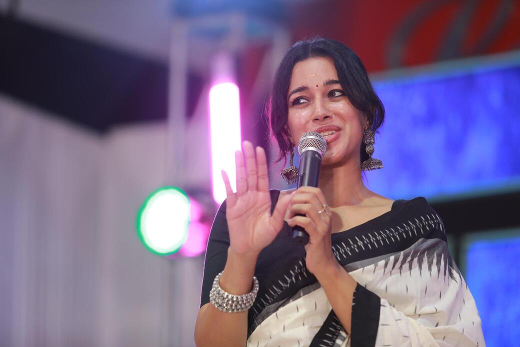 Mrinalini (White Charm)