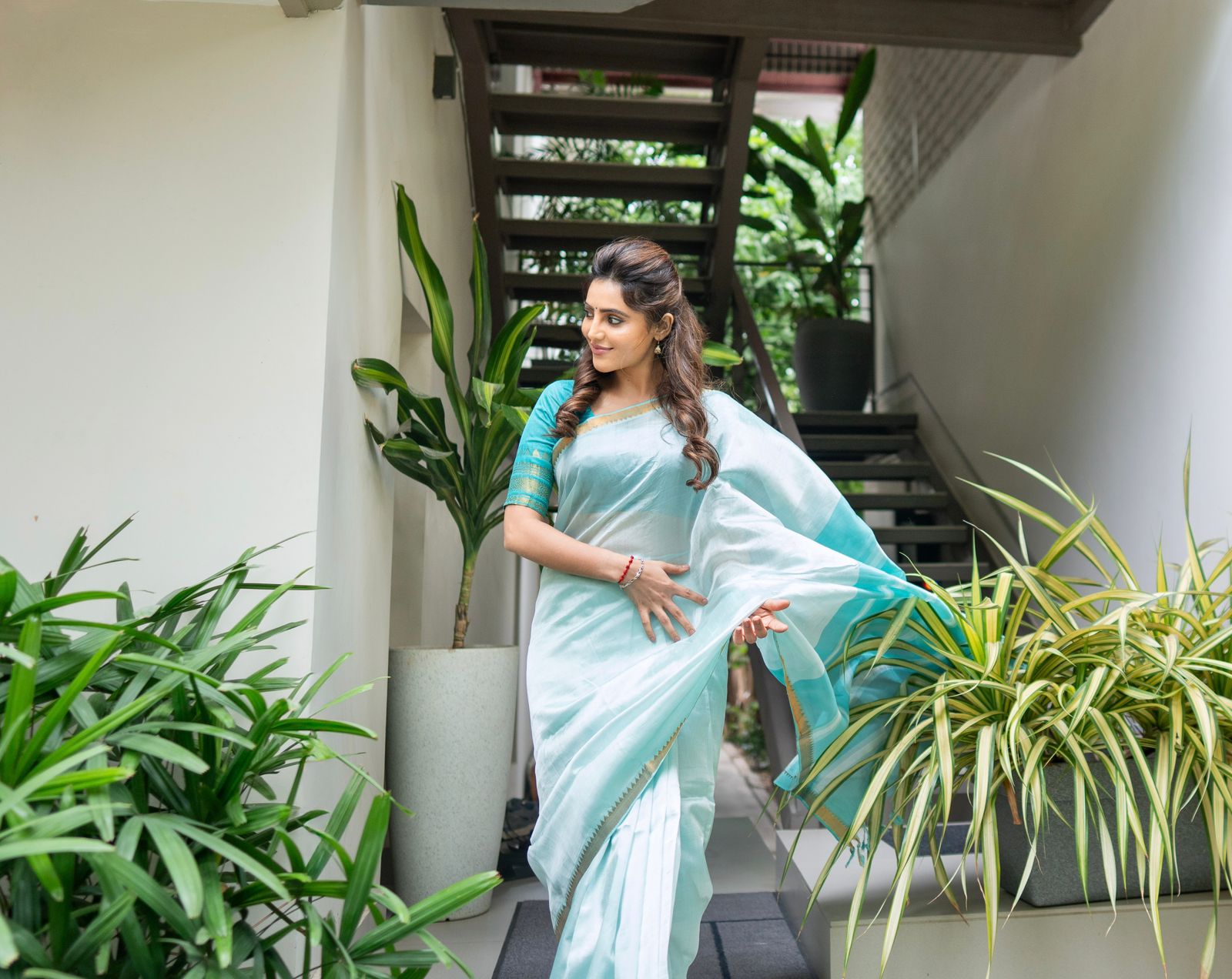 Athulya Turquoise Mangalagiri Semi Silk Cotton Saree