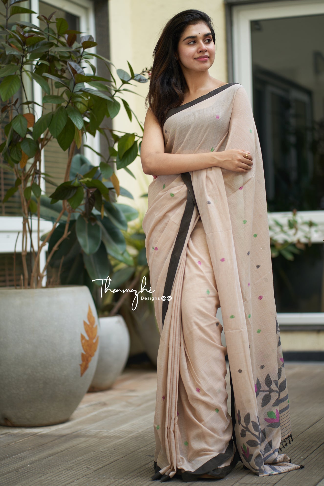 Jamdani (Beige and Black)