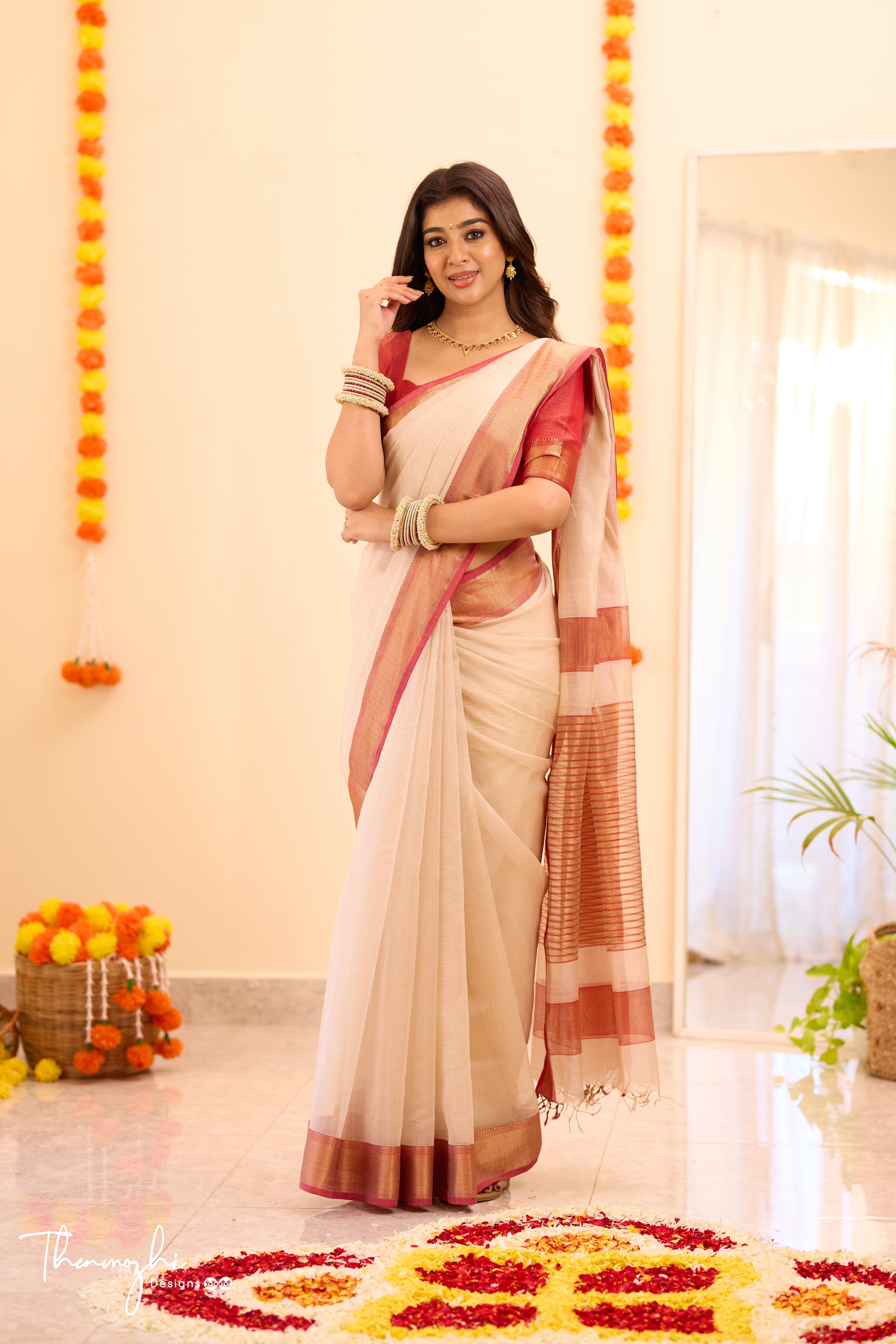 Hridaya (Half - White)- White Maheshwari Tissue Silk Handloom Cotton Saree