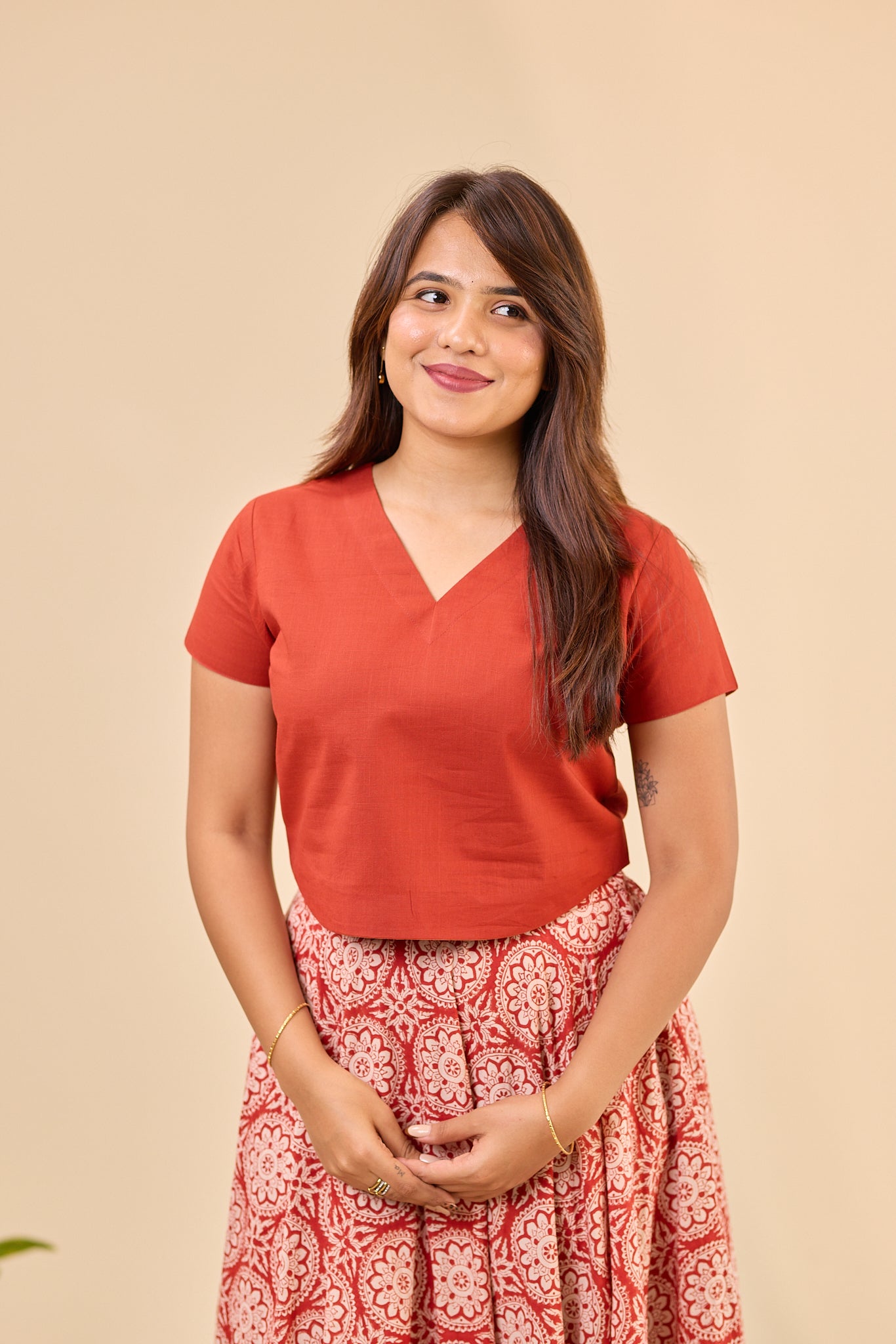 Maroon V - neck  Plain Crop Top
