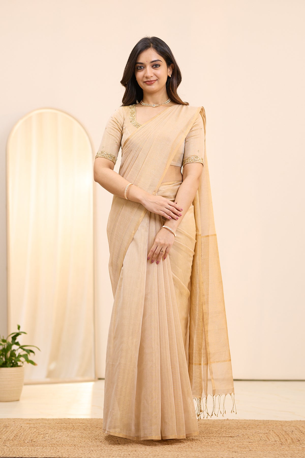 Champagne Glow Maheshwari Tissue Silk Cotton Saree