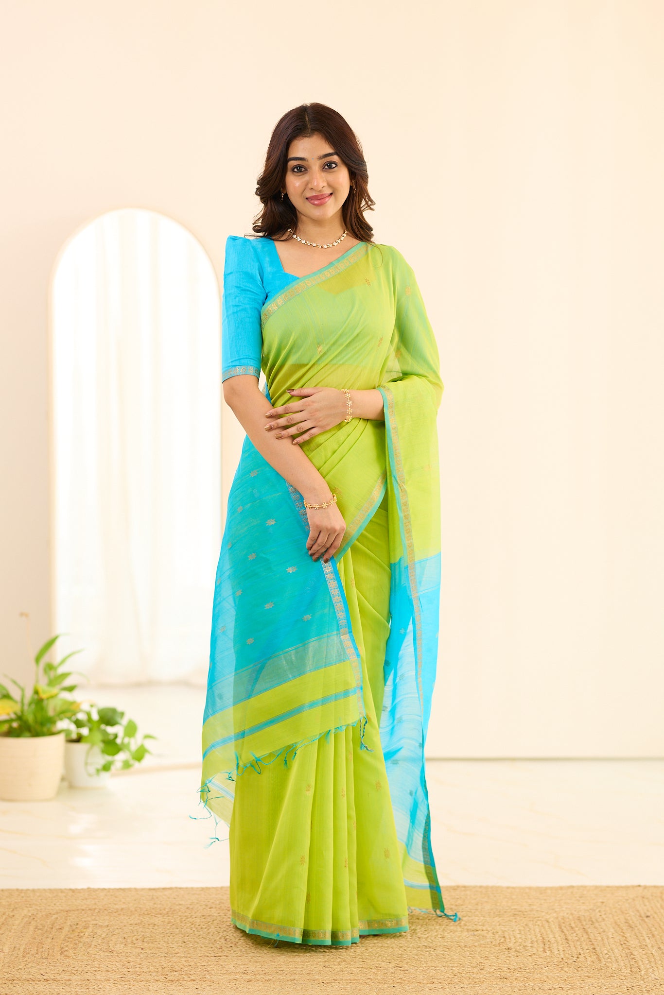 Ethnic Neon Green Maheshwari Silk Cotton Handloom Saree