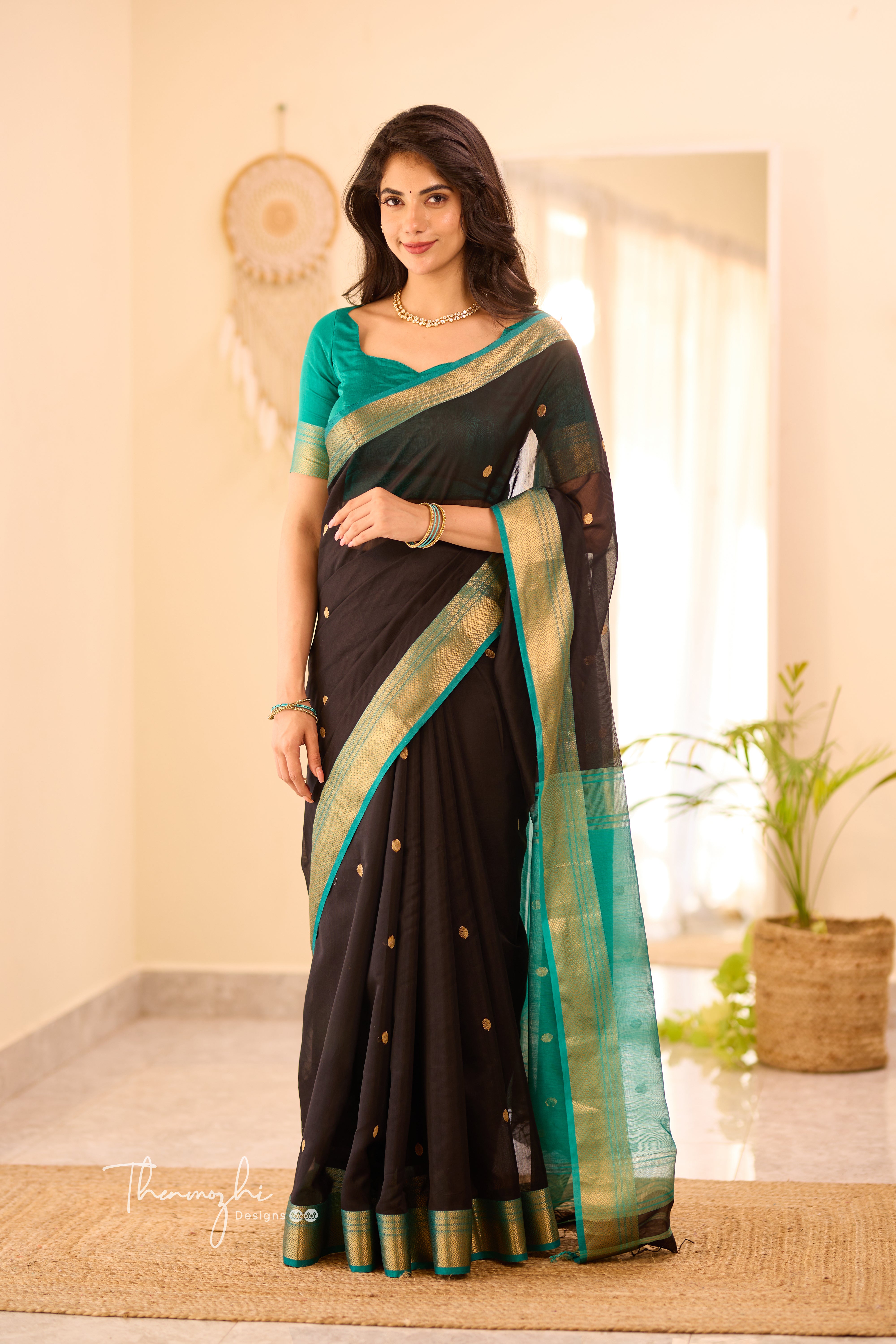 Black and Turquoise Maheshwari Silk Cotton Handloom Saree