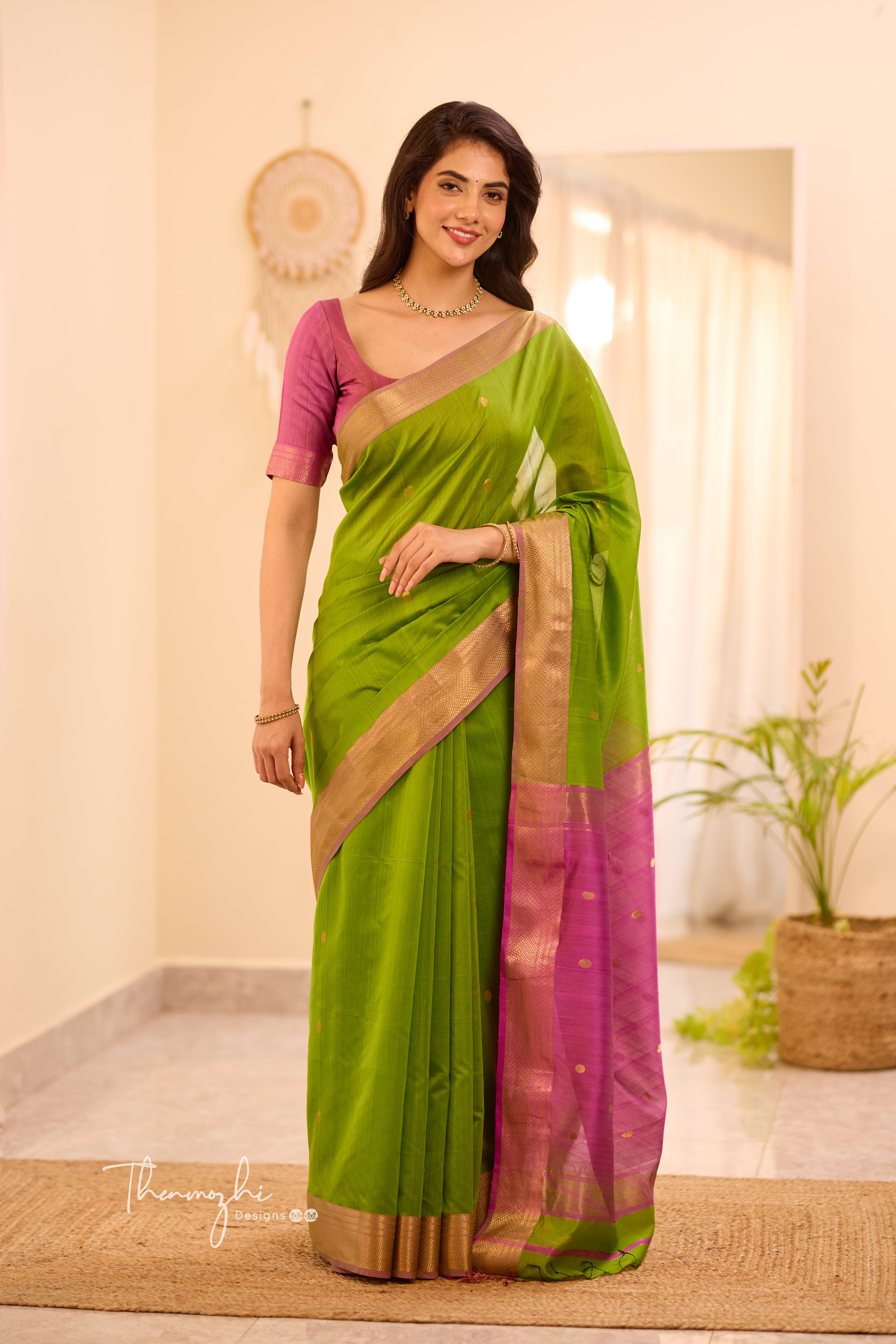 Parrot Green and Pink Maheshwari Silk Cotton Handloom Saree