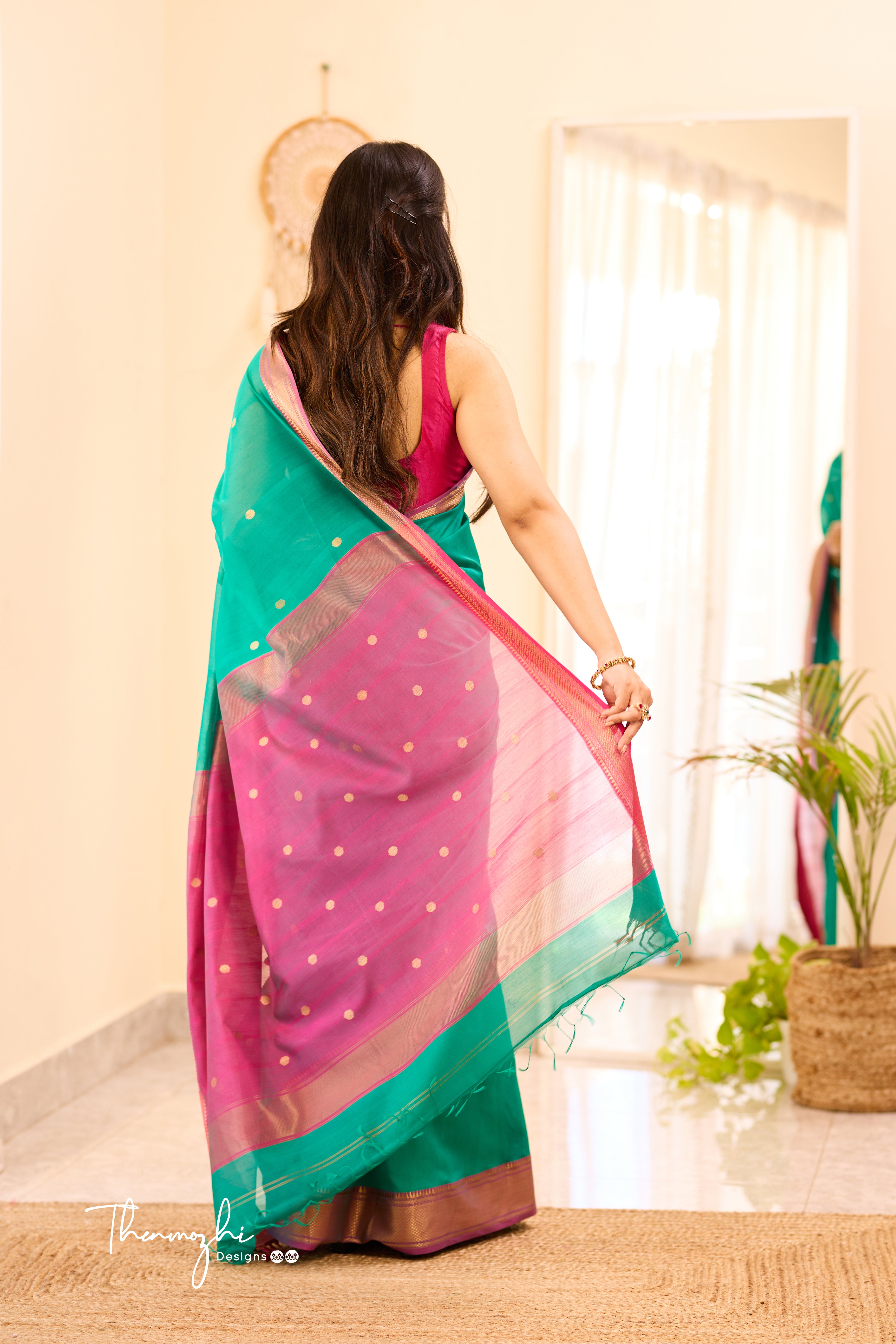 Pine Green Maheshwari Silk Cotton Handloom Saree