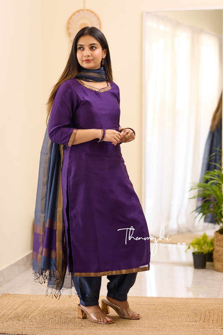 Maheshwari Silk Cotton Suit 01