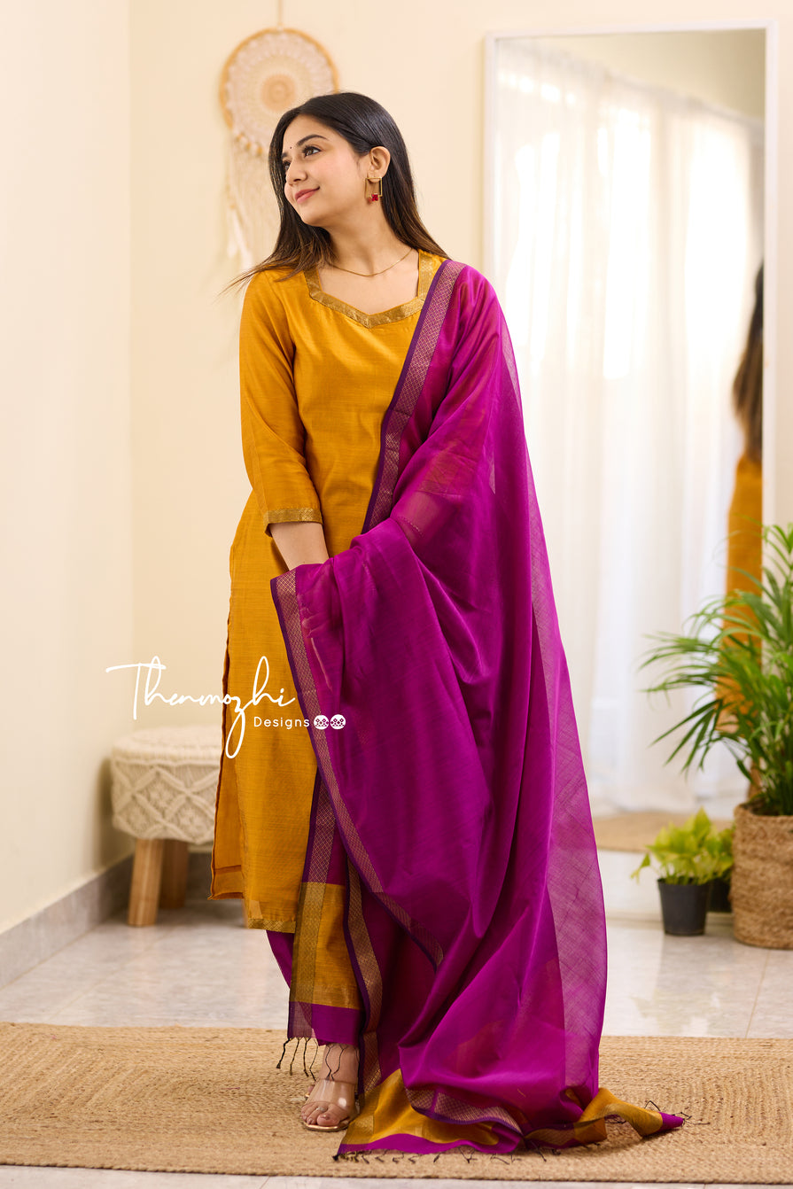 Maheshwari Silk Cotton Suit 03