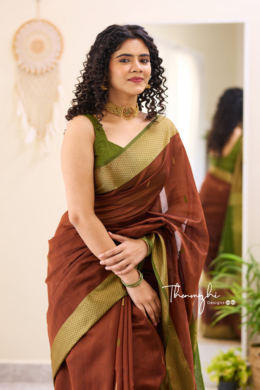 Jaya Brown Soft Silk Saree With Gorgeous Blouse Piece – Zariknyaa