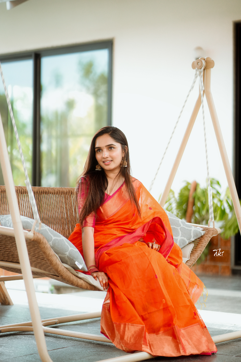 Prathyusha Orange (Big Border) Maheshwari Silk Handloom Cotton Saree with Pink Border