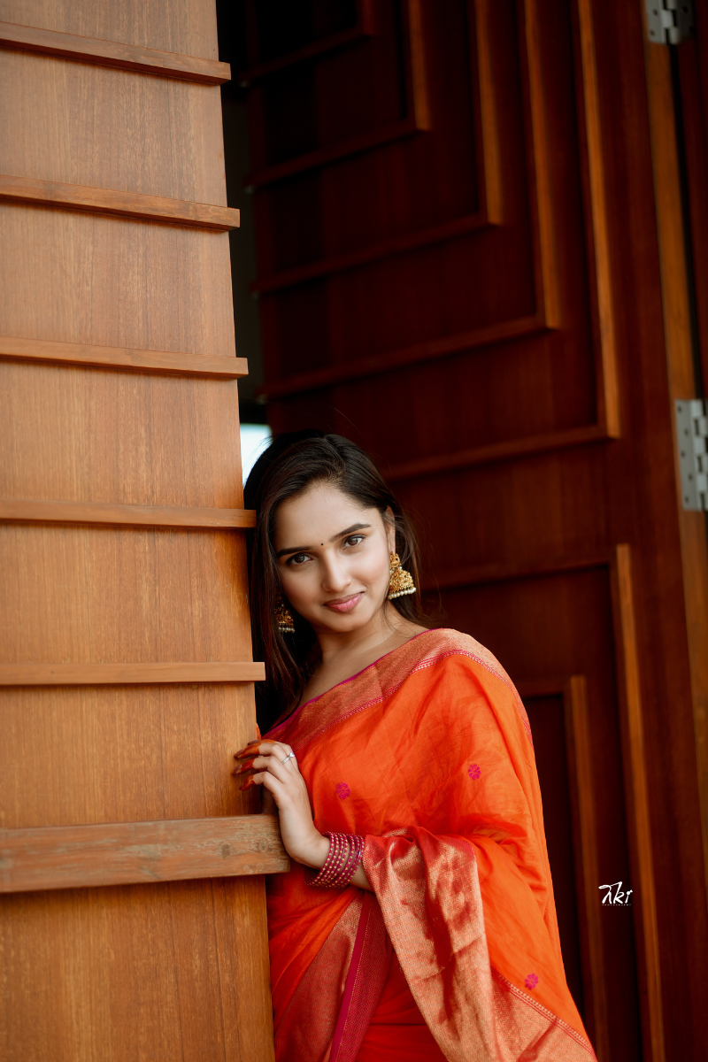 Prathyusha Orange (Big Border) Maheshwari Silk Handloom Cotton Saree with Pink Border