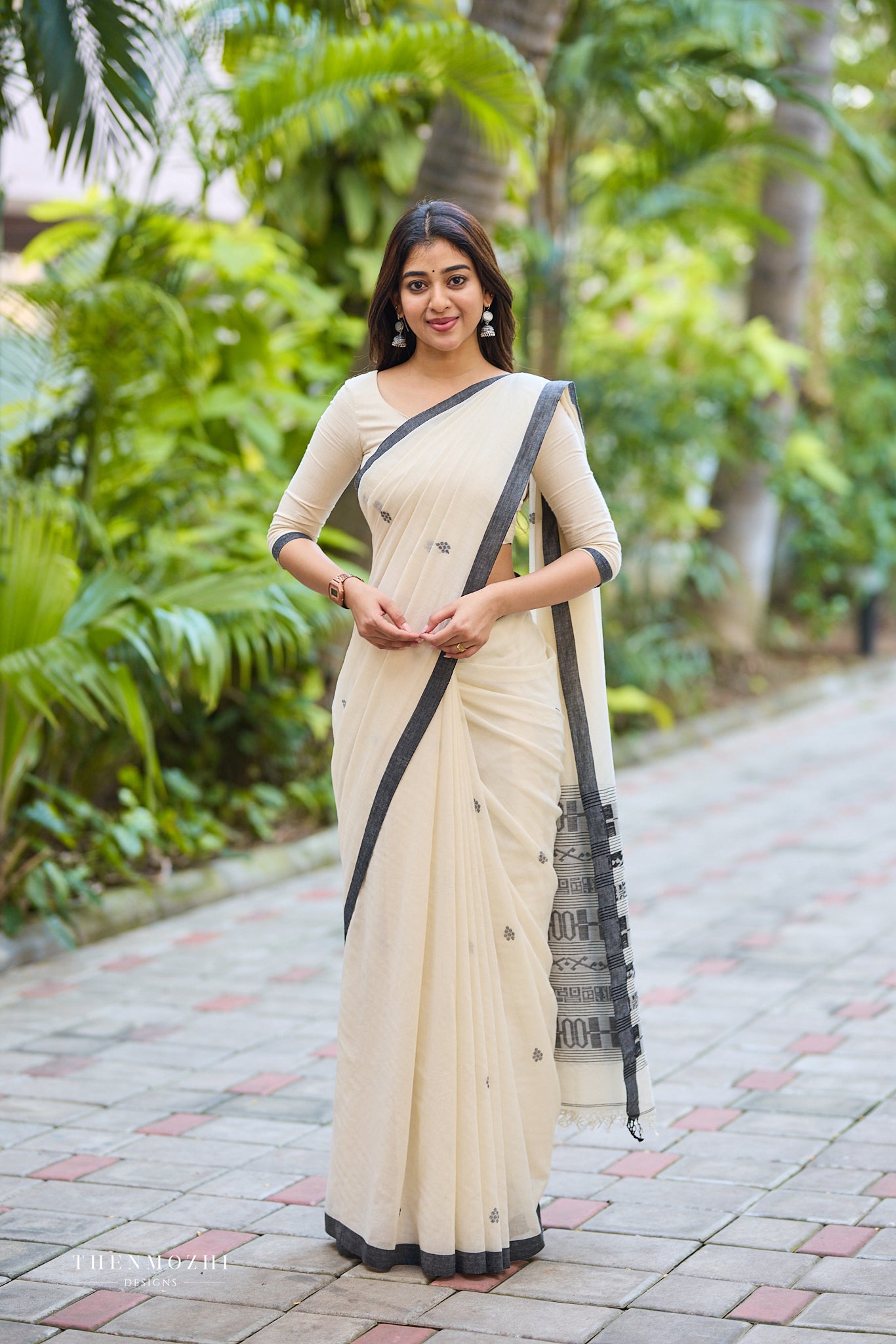 White Feather Bengal Cotton Saree
