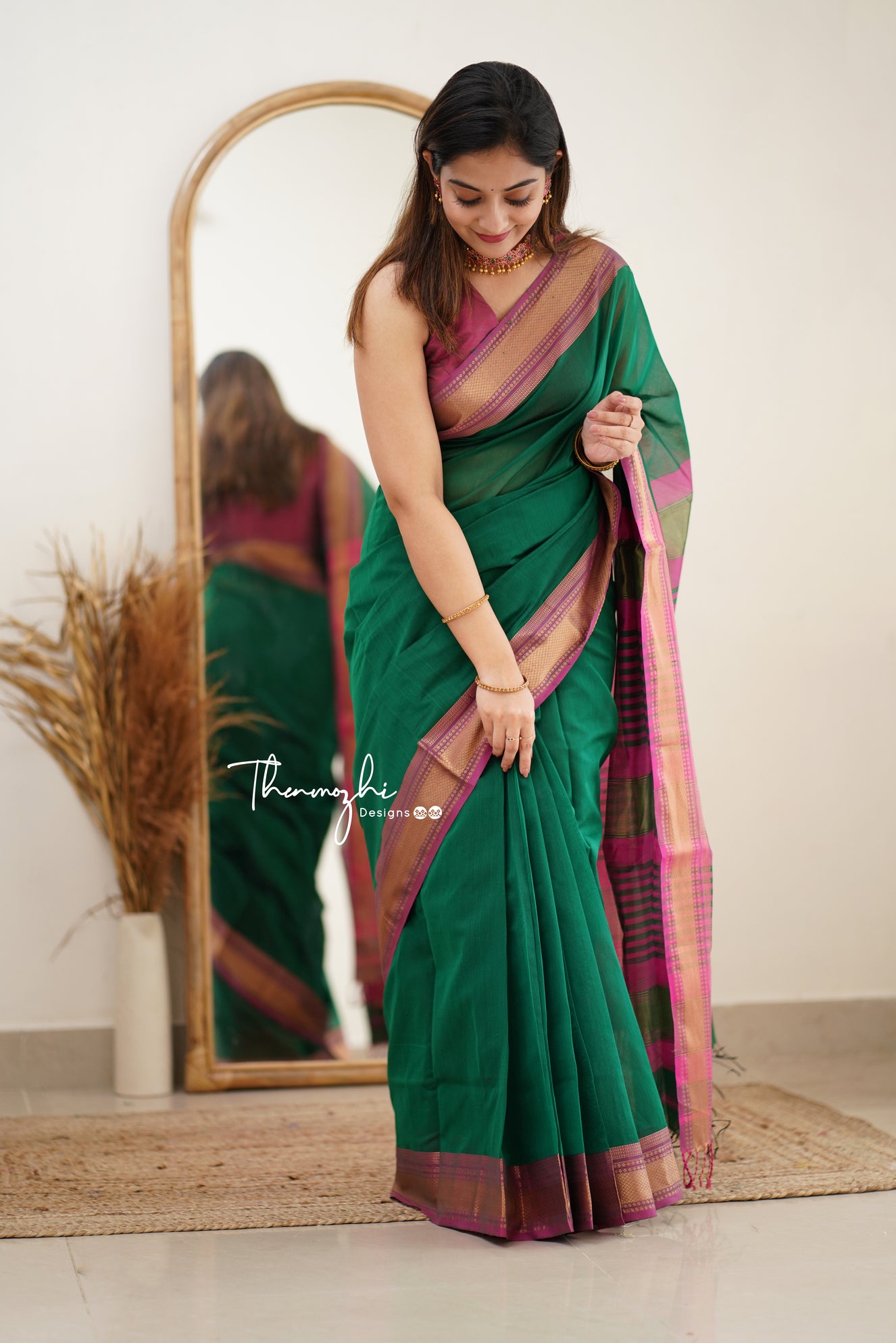 Green Maheshwari Silk Cotton Saree Handloom for Women Online